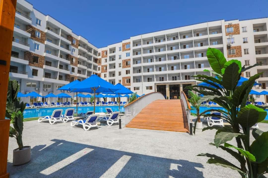 Tiba Golden Resort with private Beach