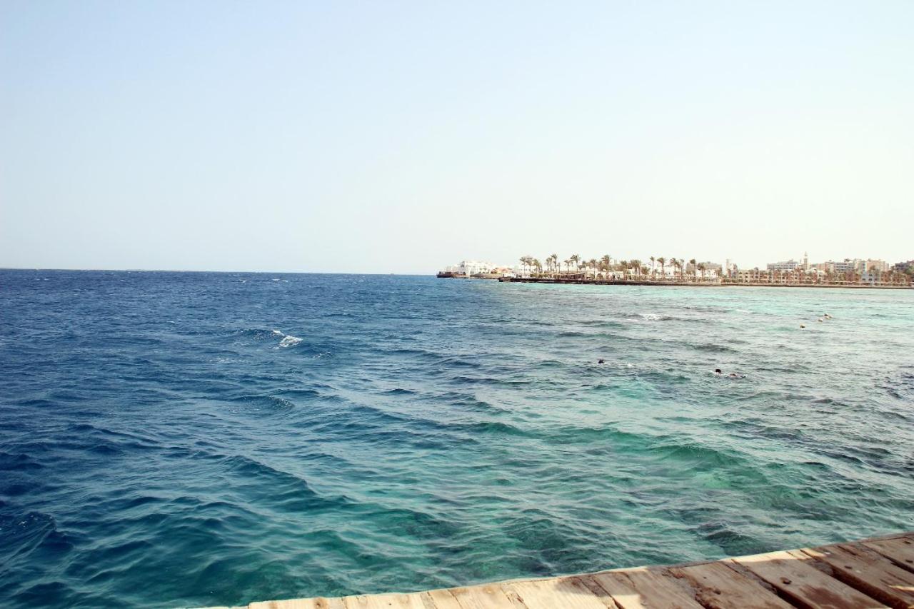 Tiba Golden Resort with private Beach