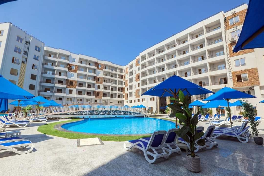 Tiba Golden Resort with private Beach