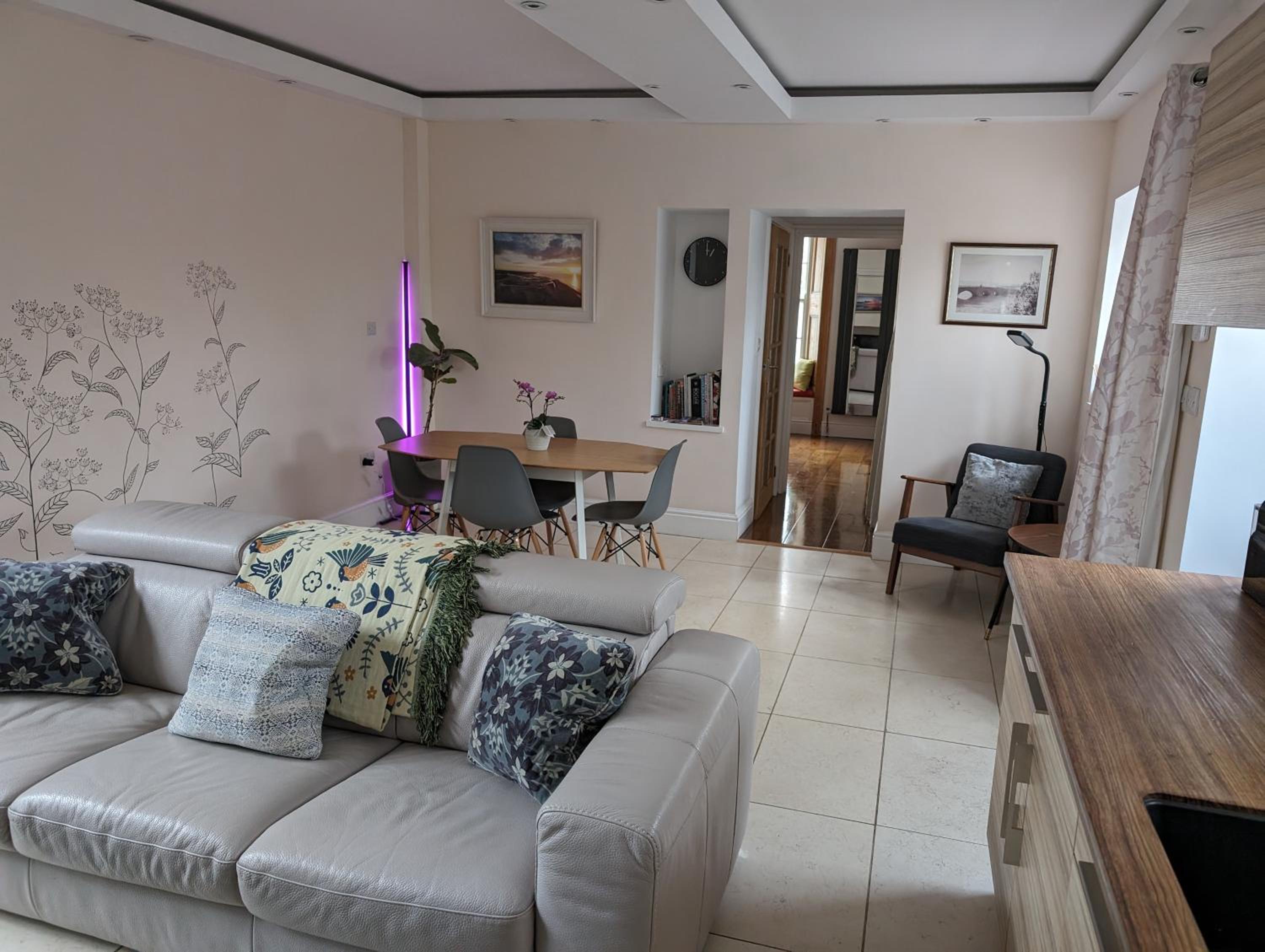 The Lawns Spa Apartment view 3