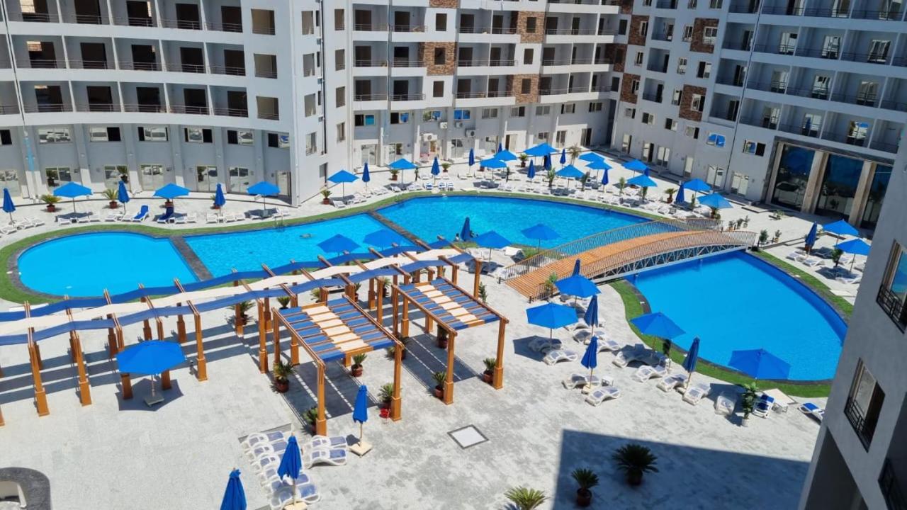 Tiba Golden Resort with private Beach