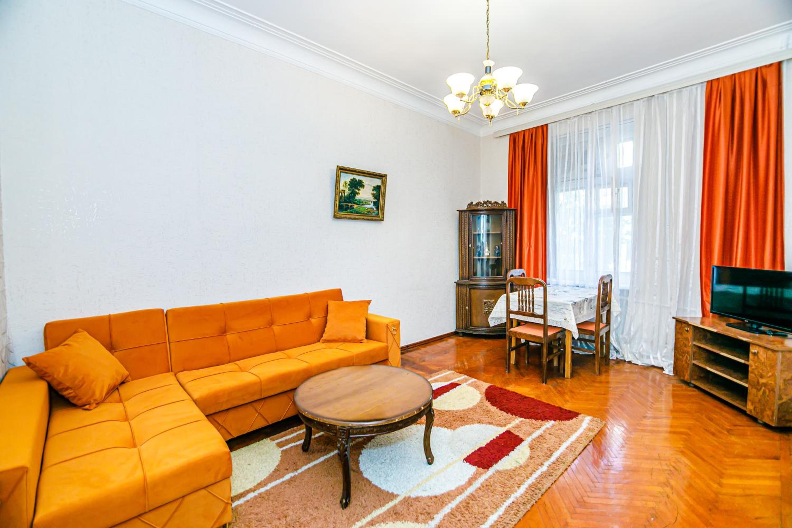 Deluxe Apartment 103
