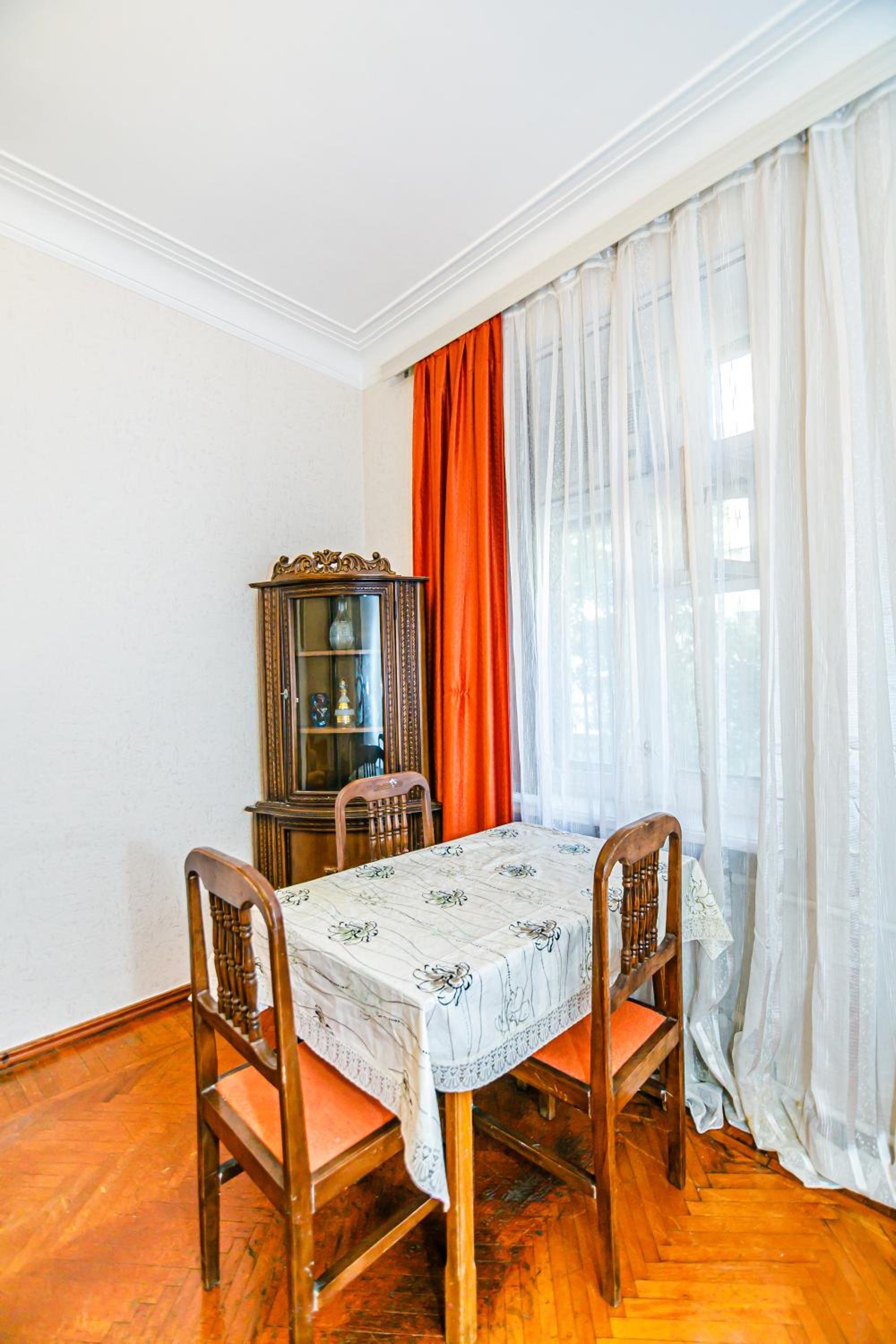 Deluxe Apartment 103