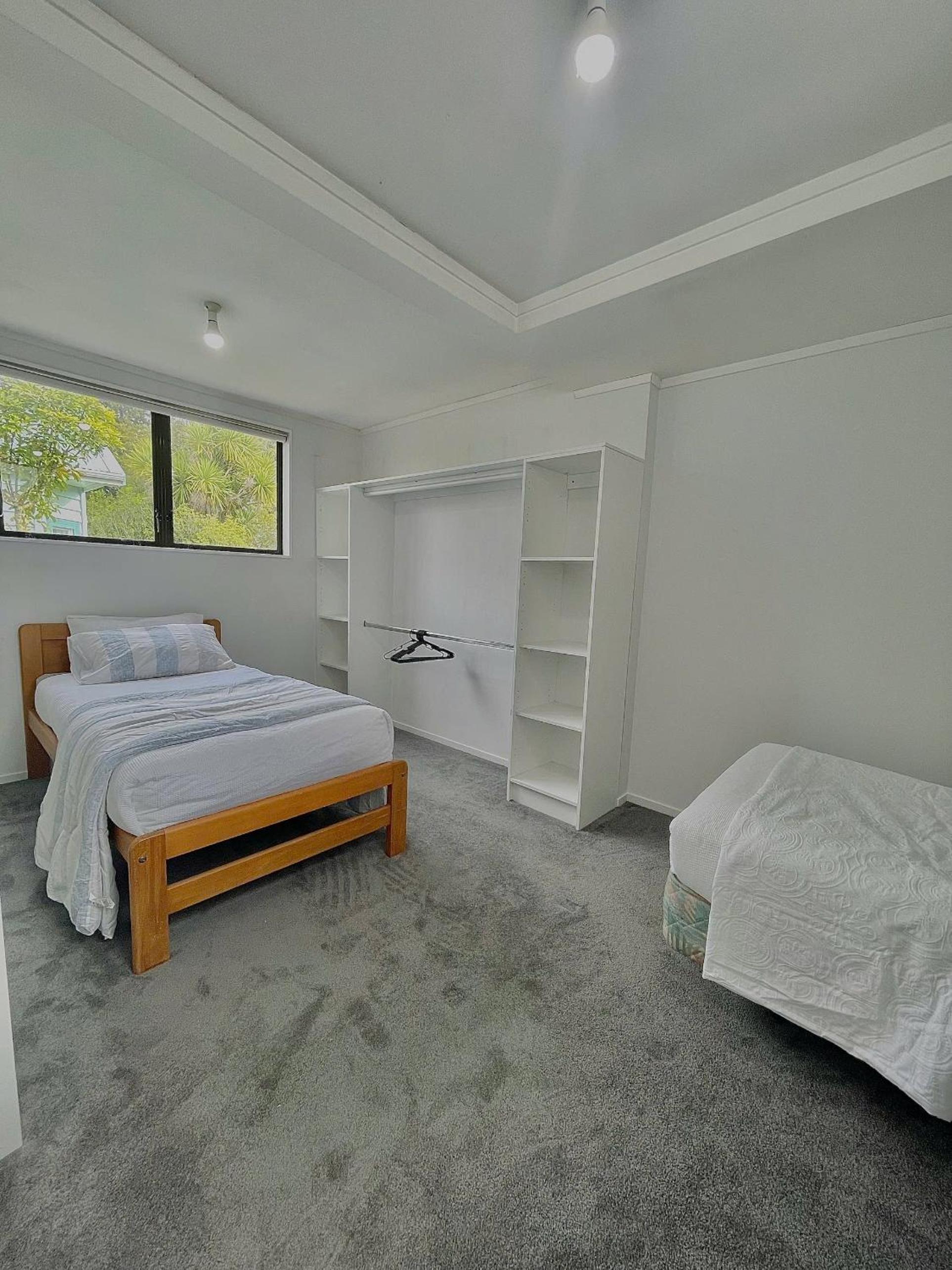 Cozy Victoria Ensuite