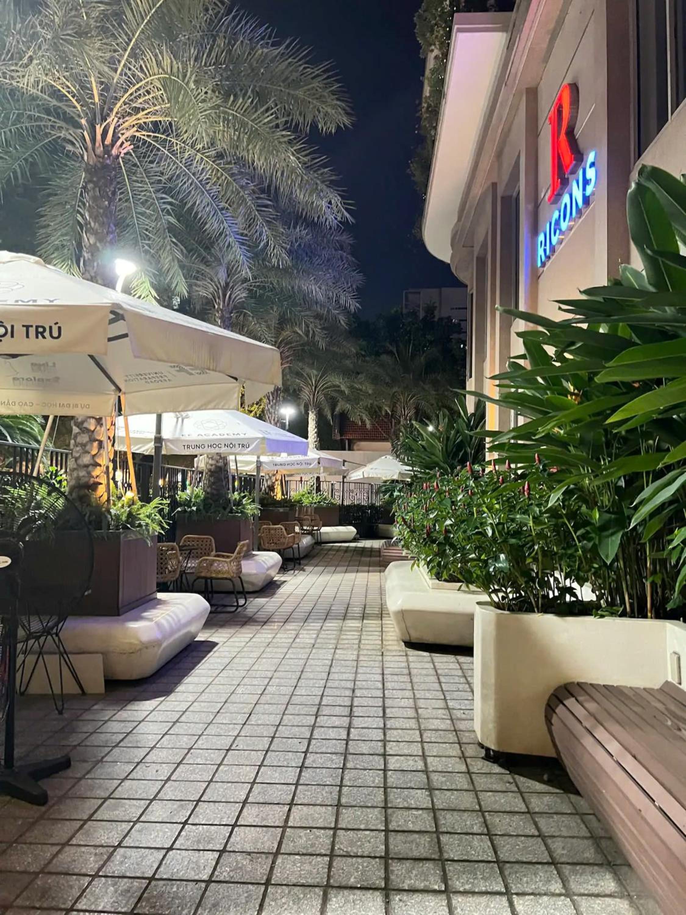 Saigon Pavillon Suites