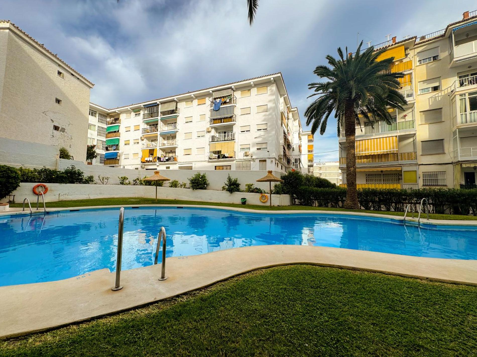 Estudio en el centro de Nerja photo 3