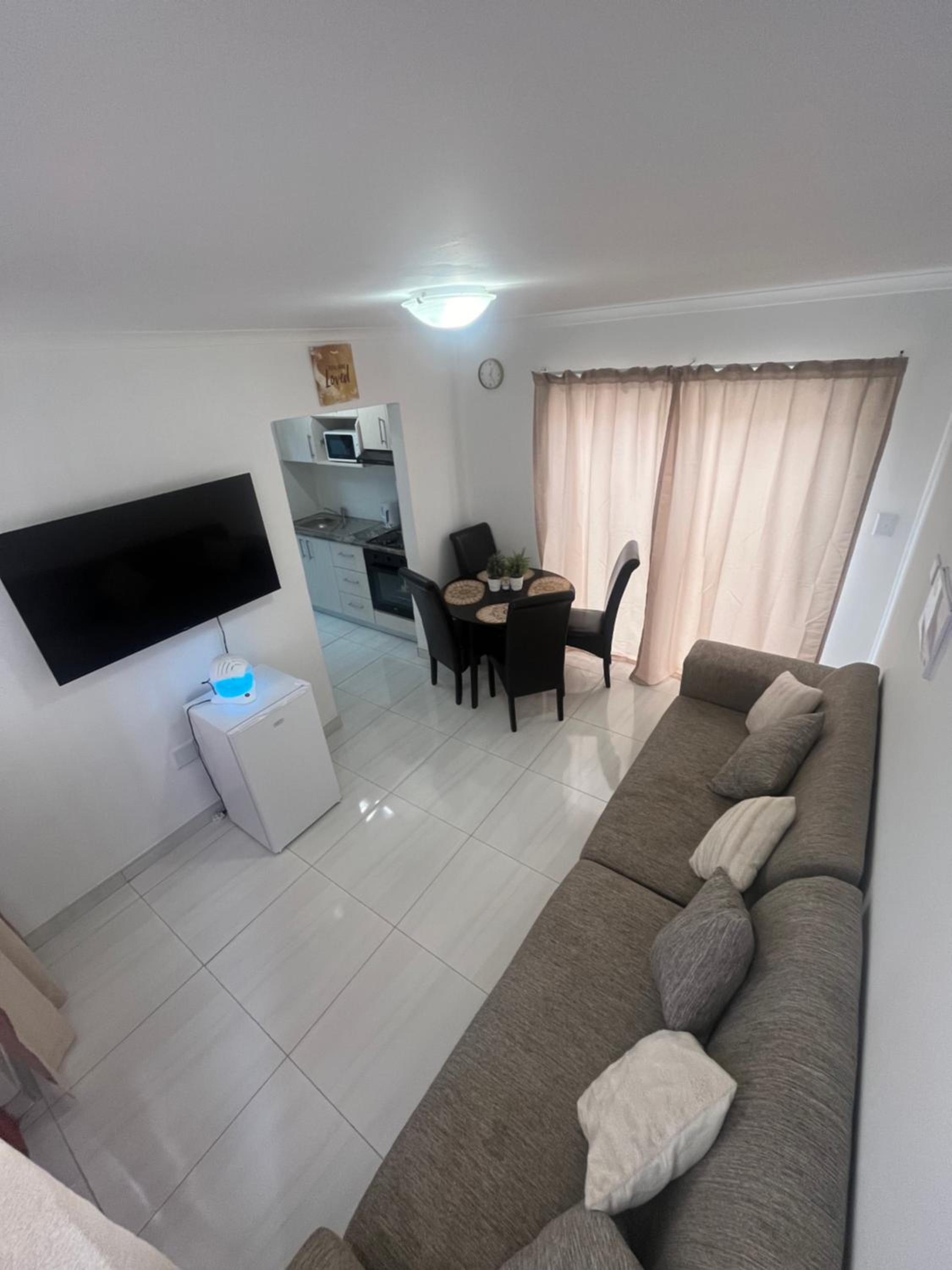 Kiki's Inn Self-Catering & accommodation view 4