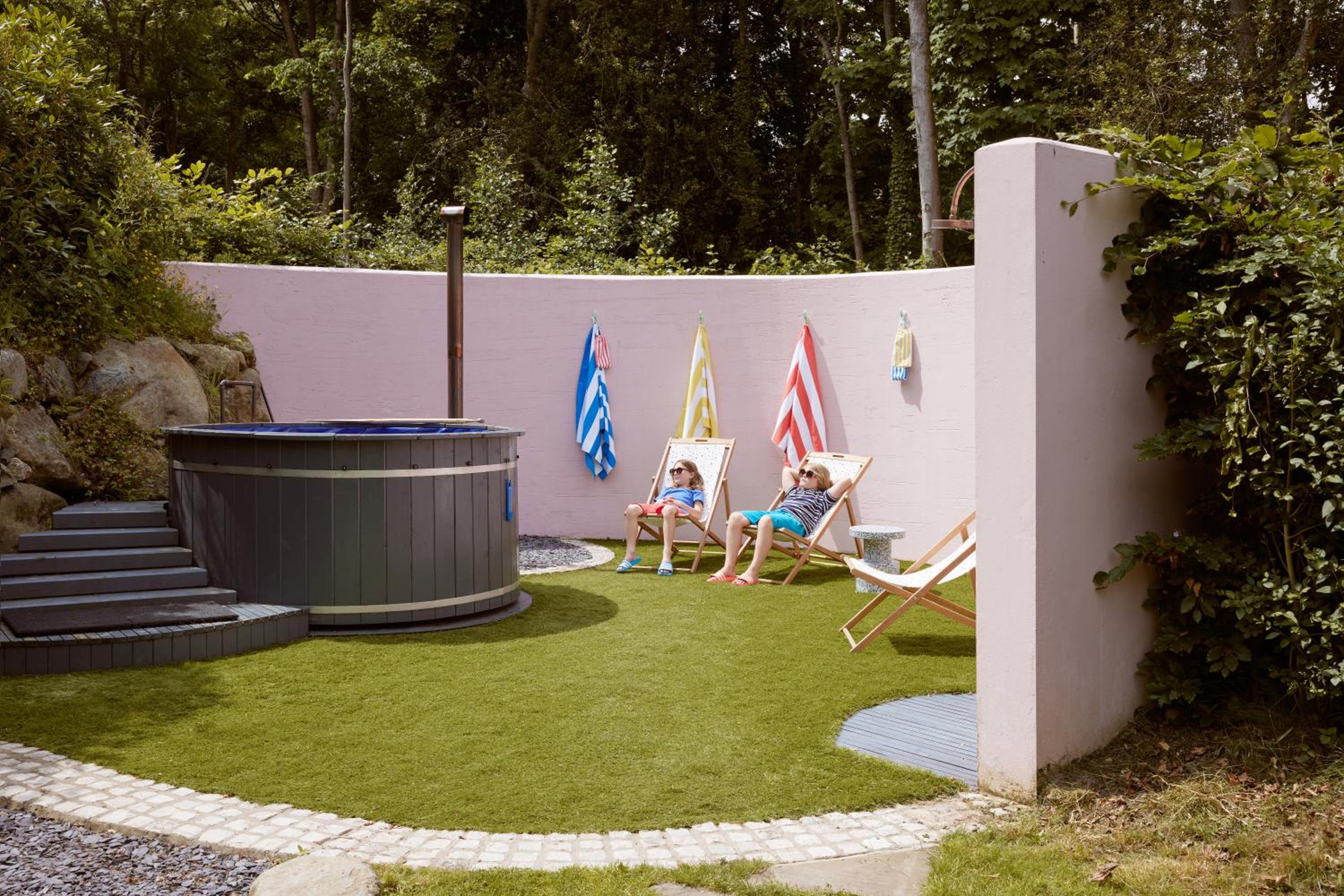 Ty Pandy Eclectic Luxury Family cottage Sleeps 8 adults and 2 children view 5
