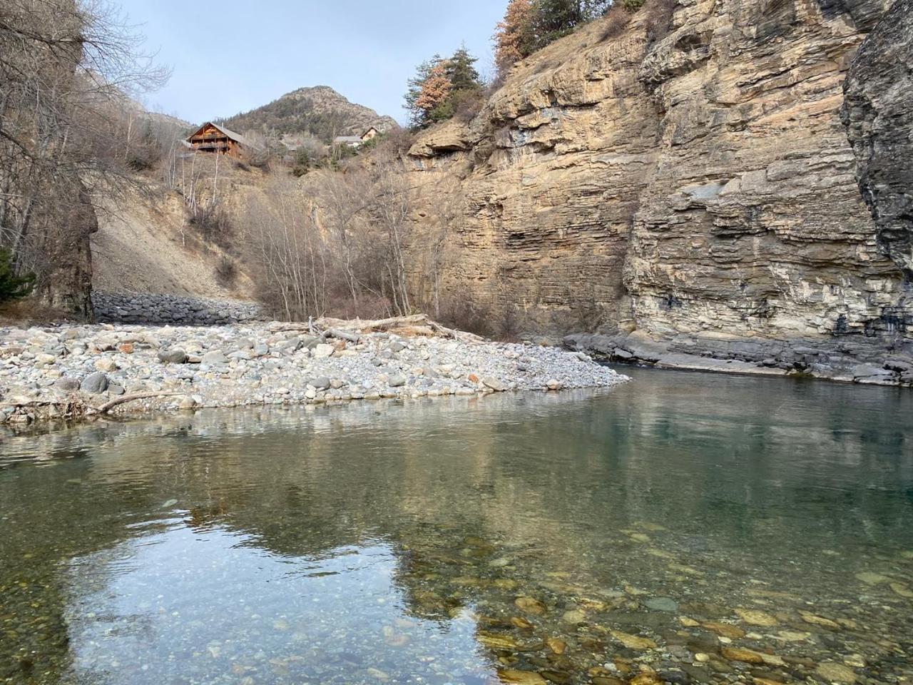 Chalet Inukshuk Vue panoramique Gorges de la Durance Parc des Écrins