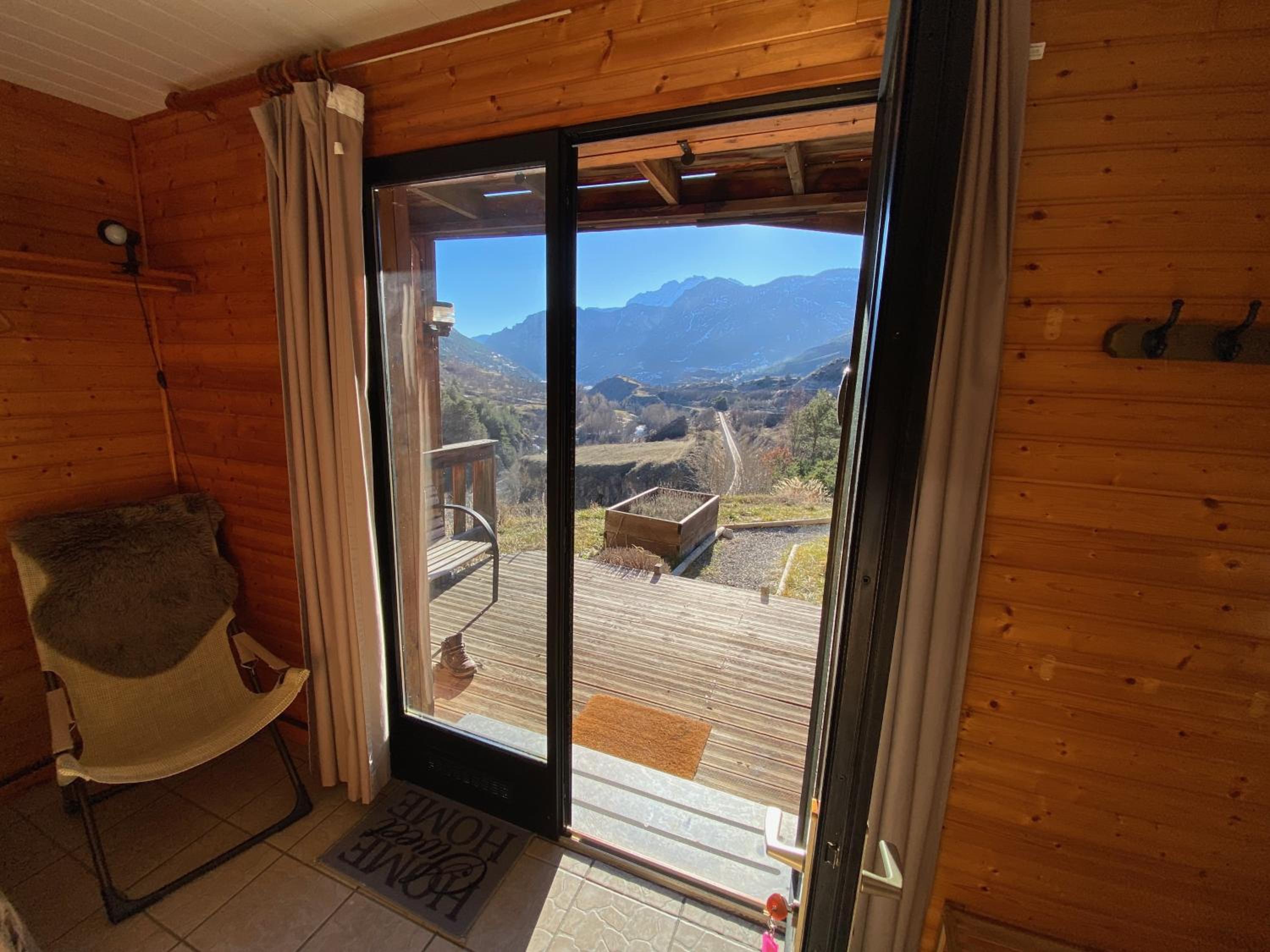 Chalet Inukshuk Vue panoramique Gorges de la Durance Parc des Écrins
