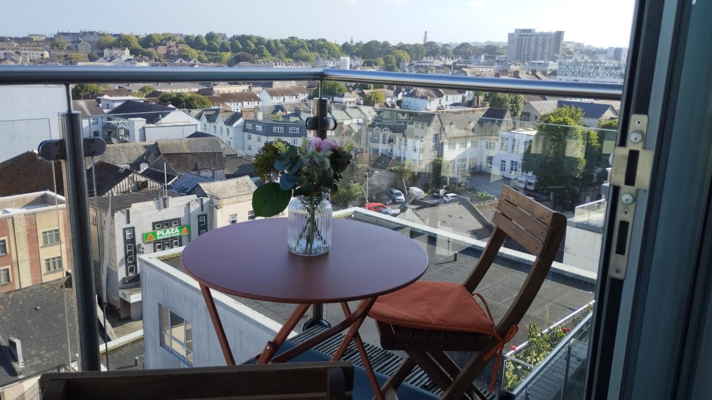 The Green Top flat with parking included amazing views and perfect location view 3