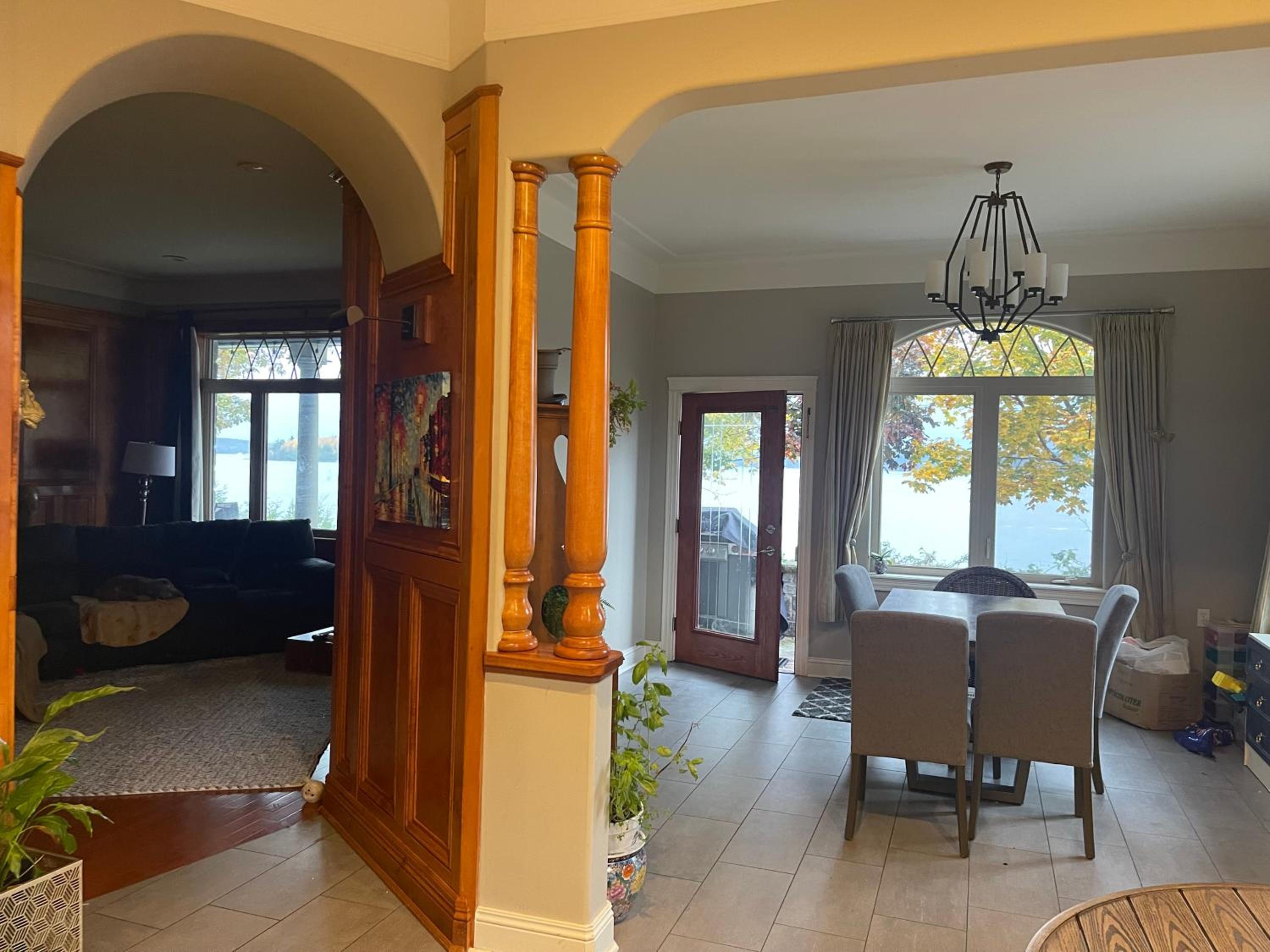 Lux Waterfront Private 4bd home