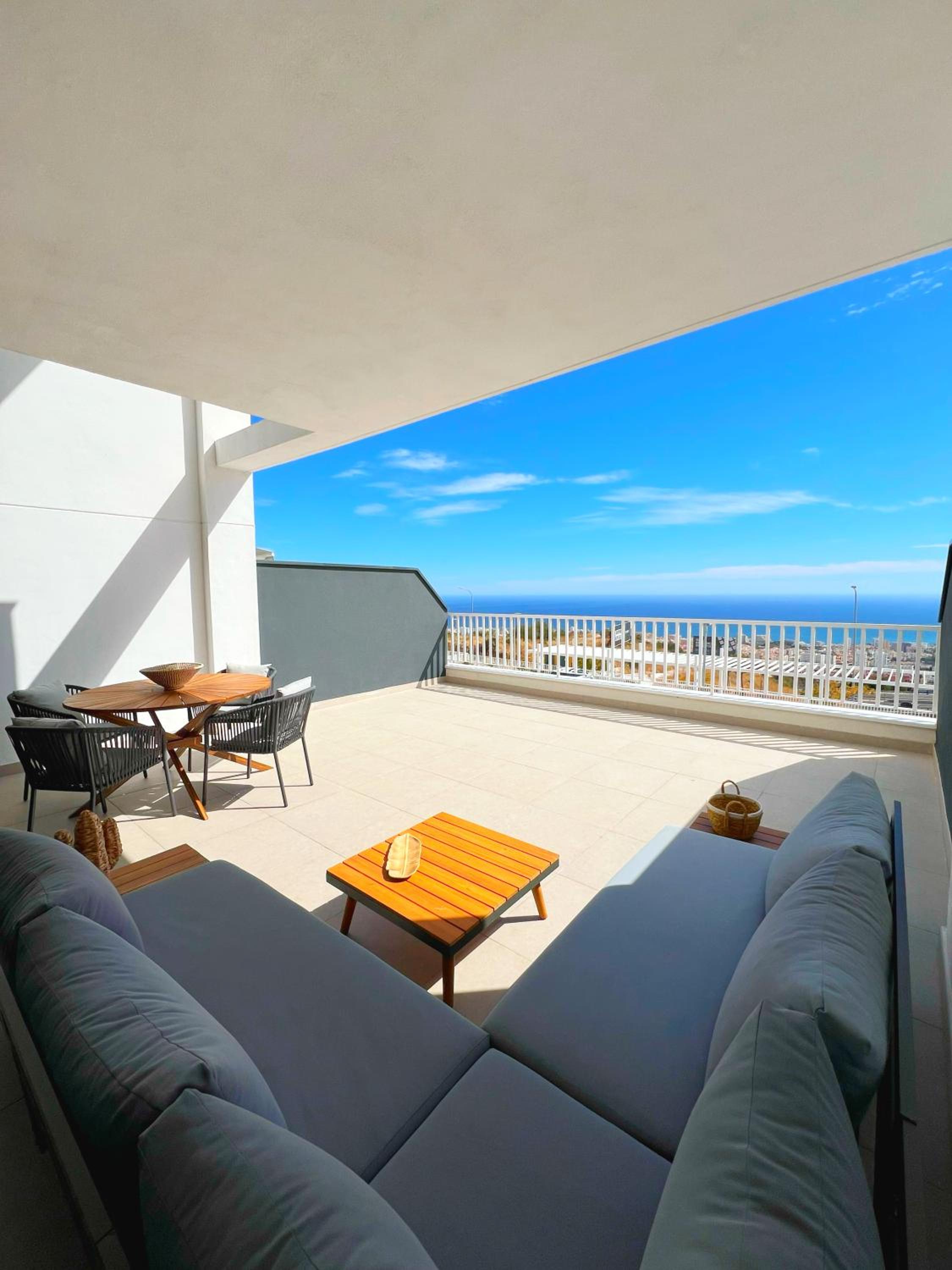 Vistamar Benalmádena by Residea