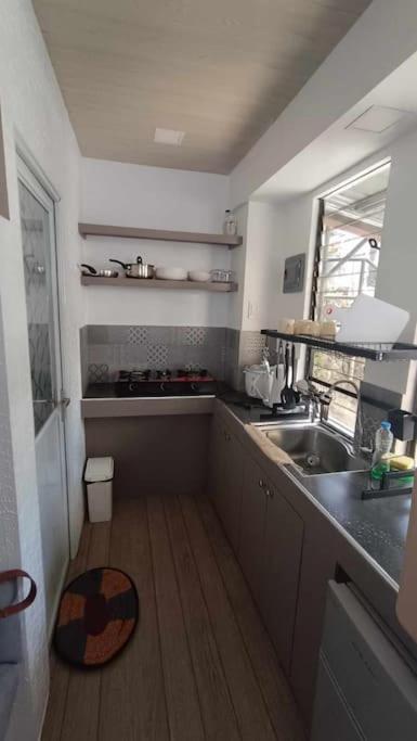 Ritchie Unit #2 Walk to Burnham park and Sessions Road view 4