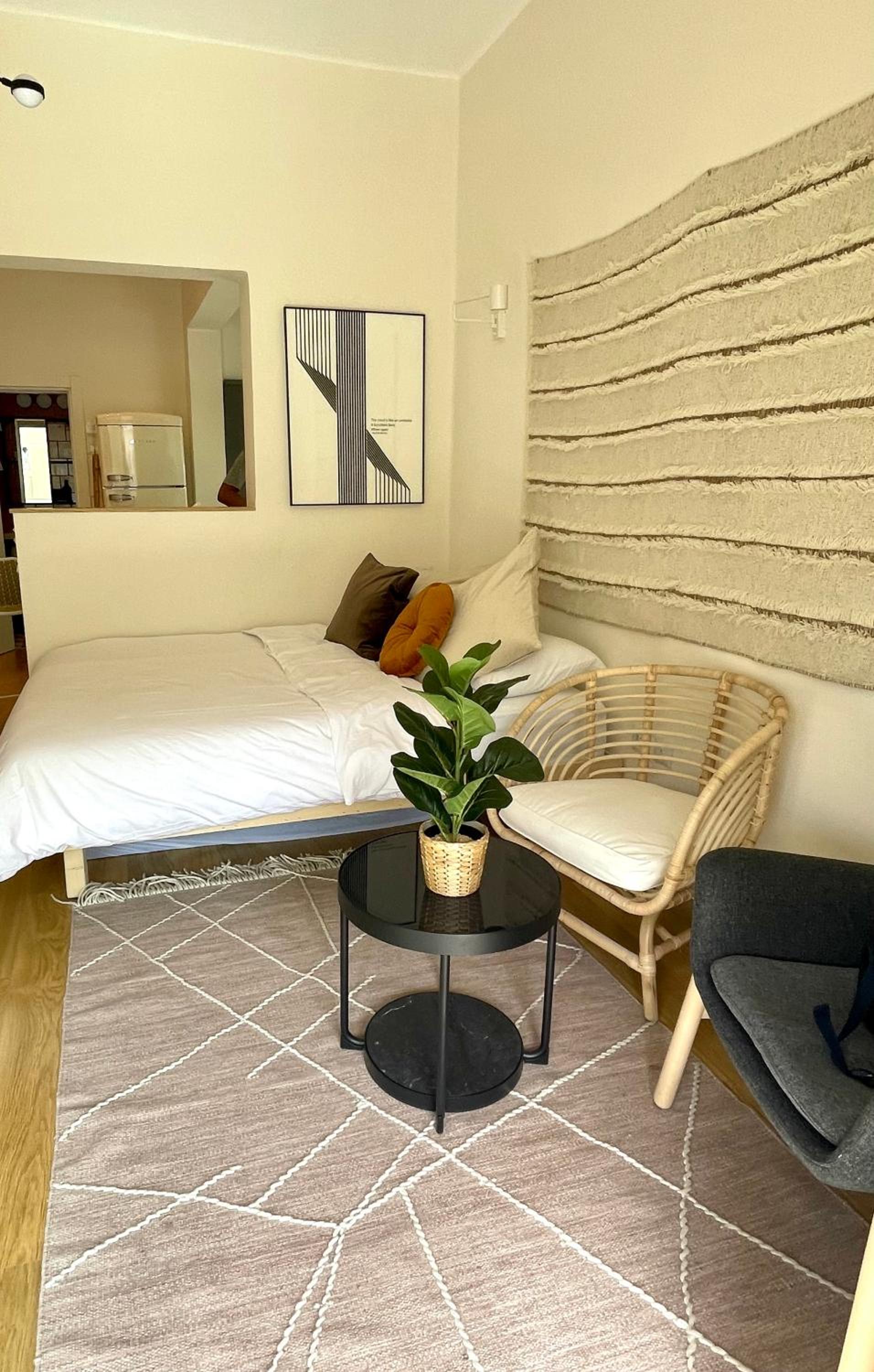 Nabi Yona Apartments