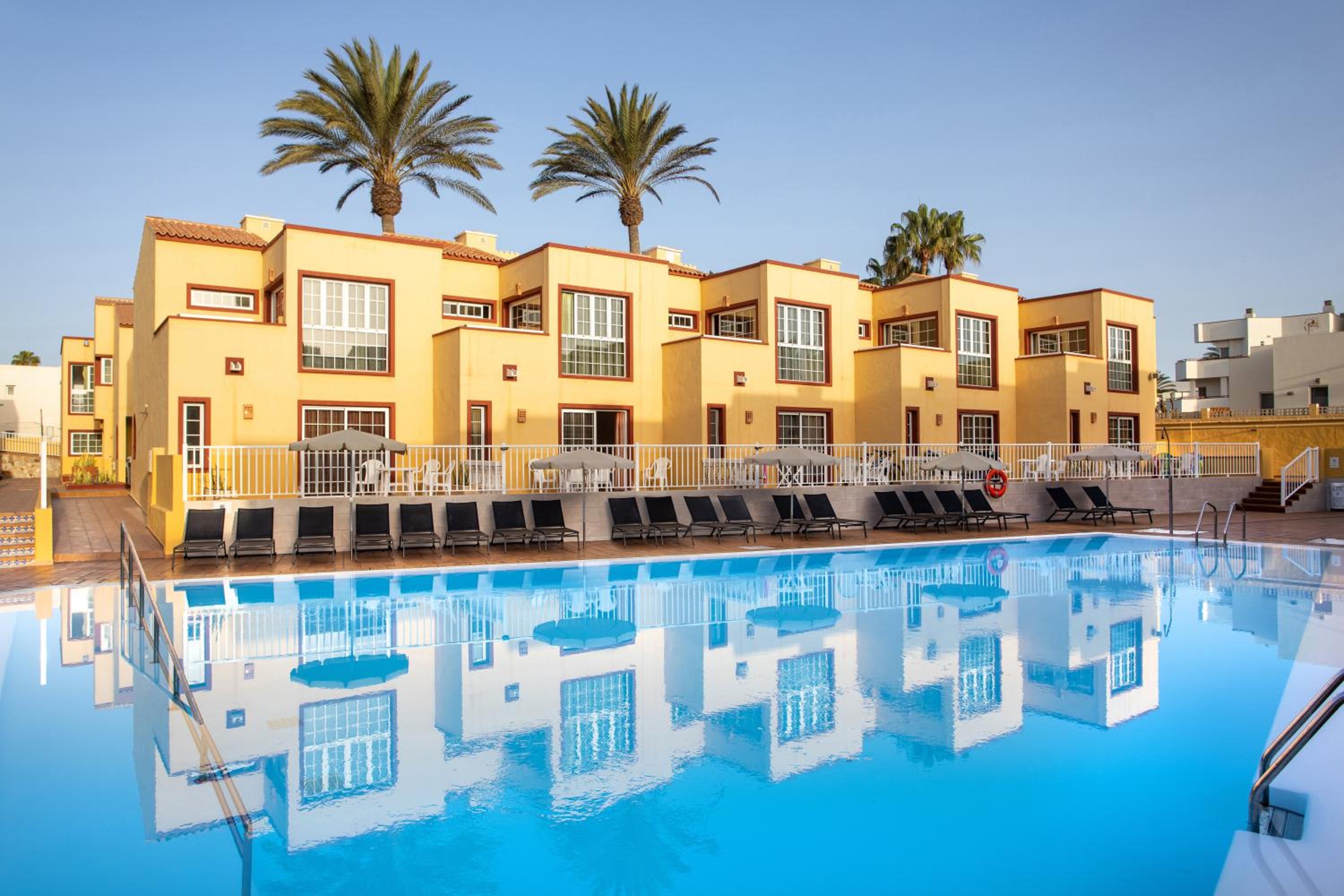 Hotel Apartamentos Maxorata Beach - Image 1