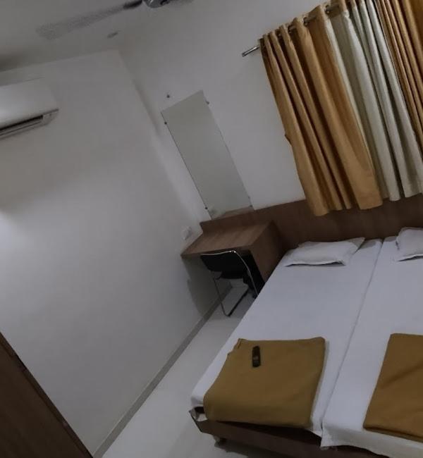 Hotel Aaditya Palace Bhusawal
