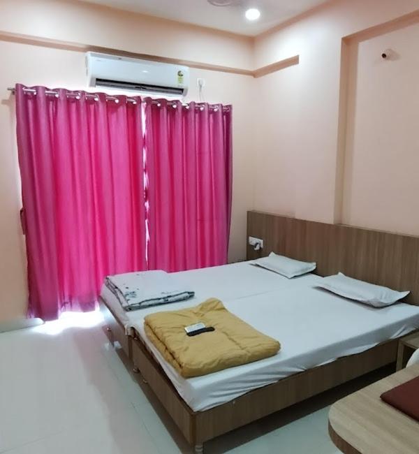 Hotel Aaditya Palace Bhusawal