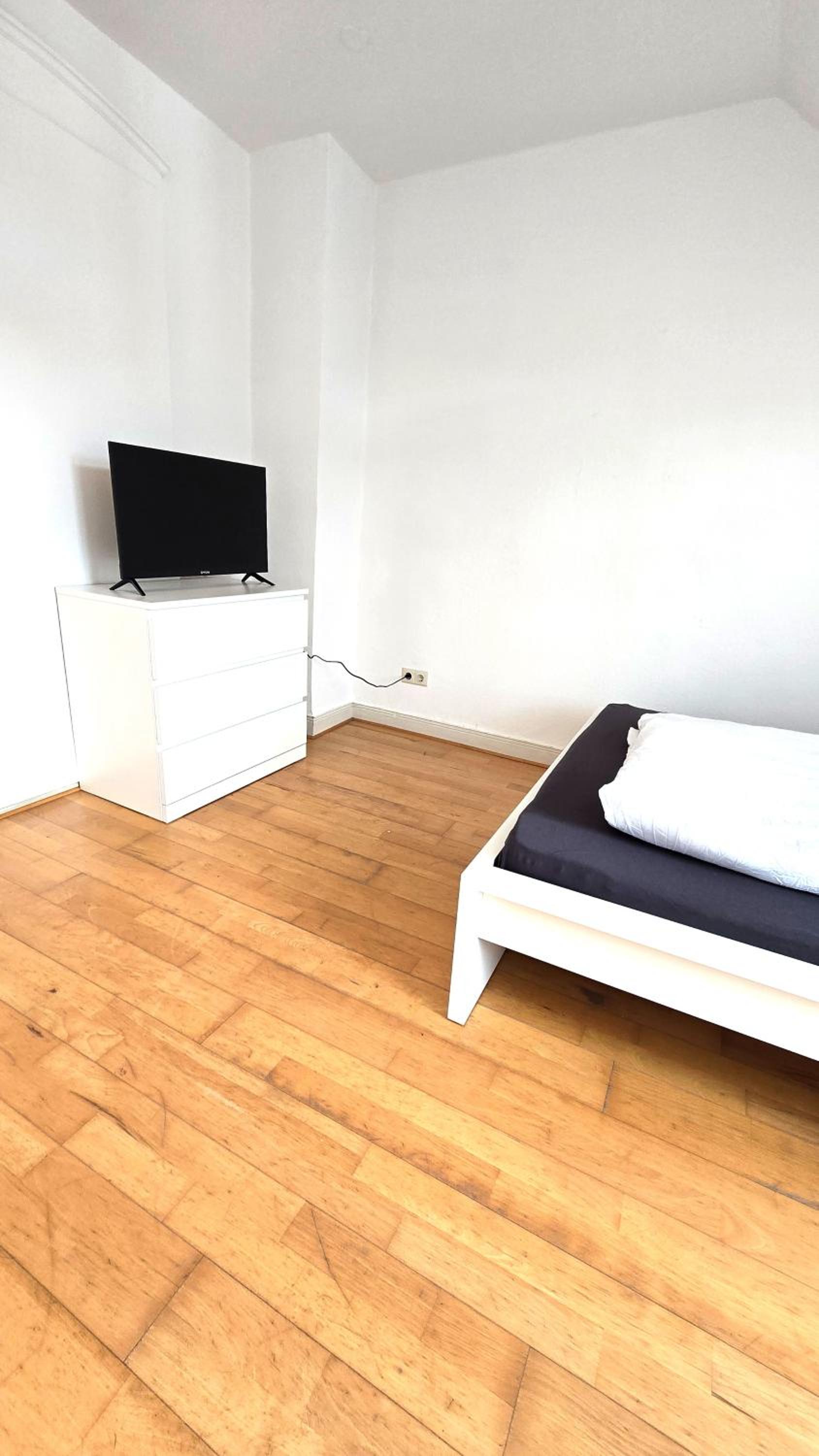 Großzügige Altbauwohnung mitten in der City
