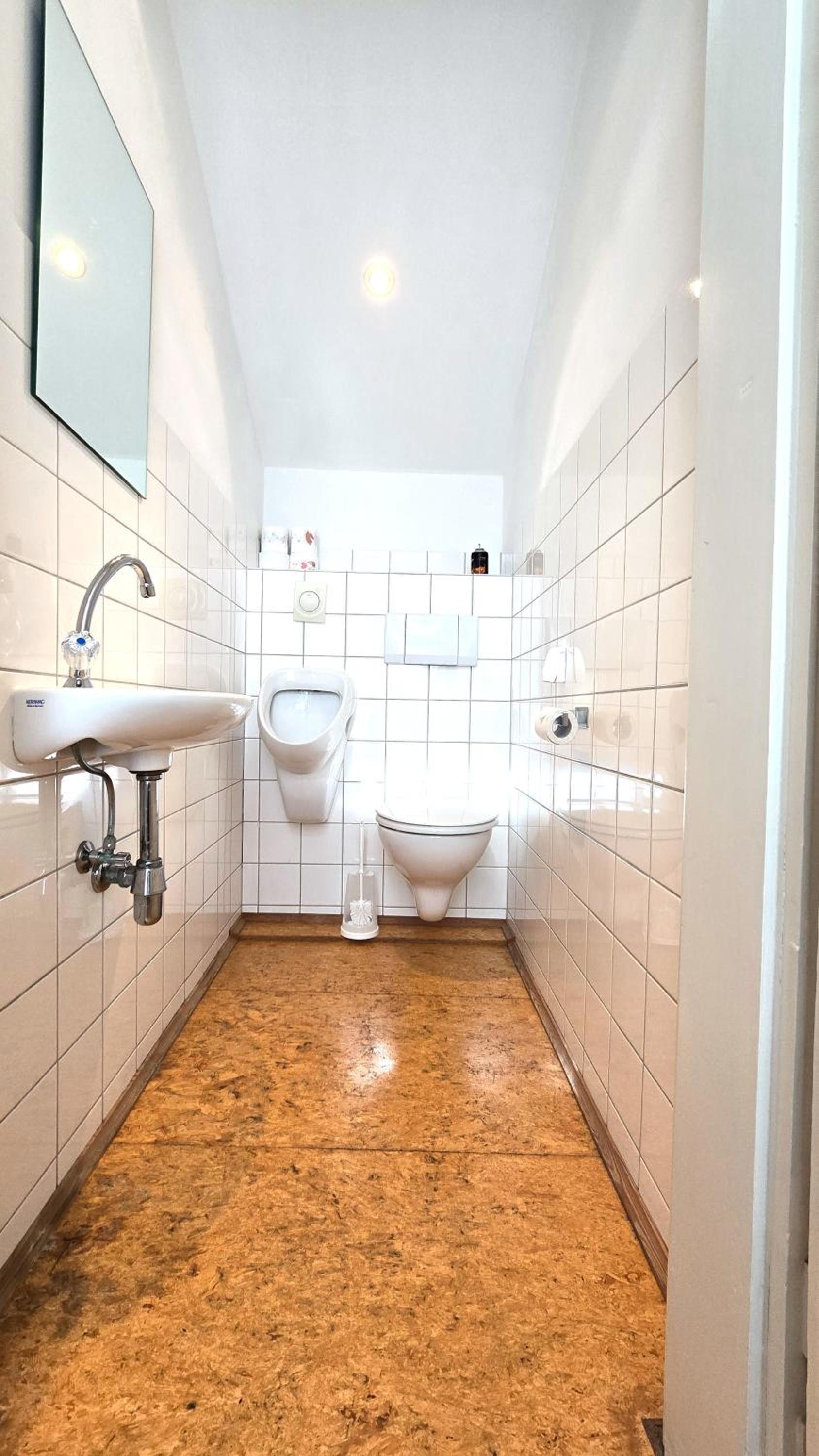 Großzügige Altbauwohnung mitten in der City