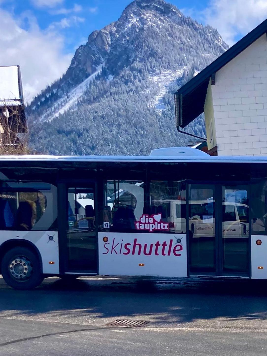Mountain Suite A10 - by FiS