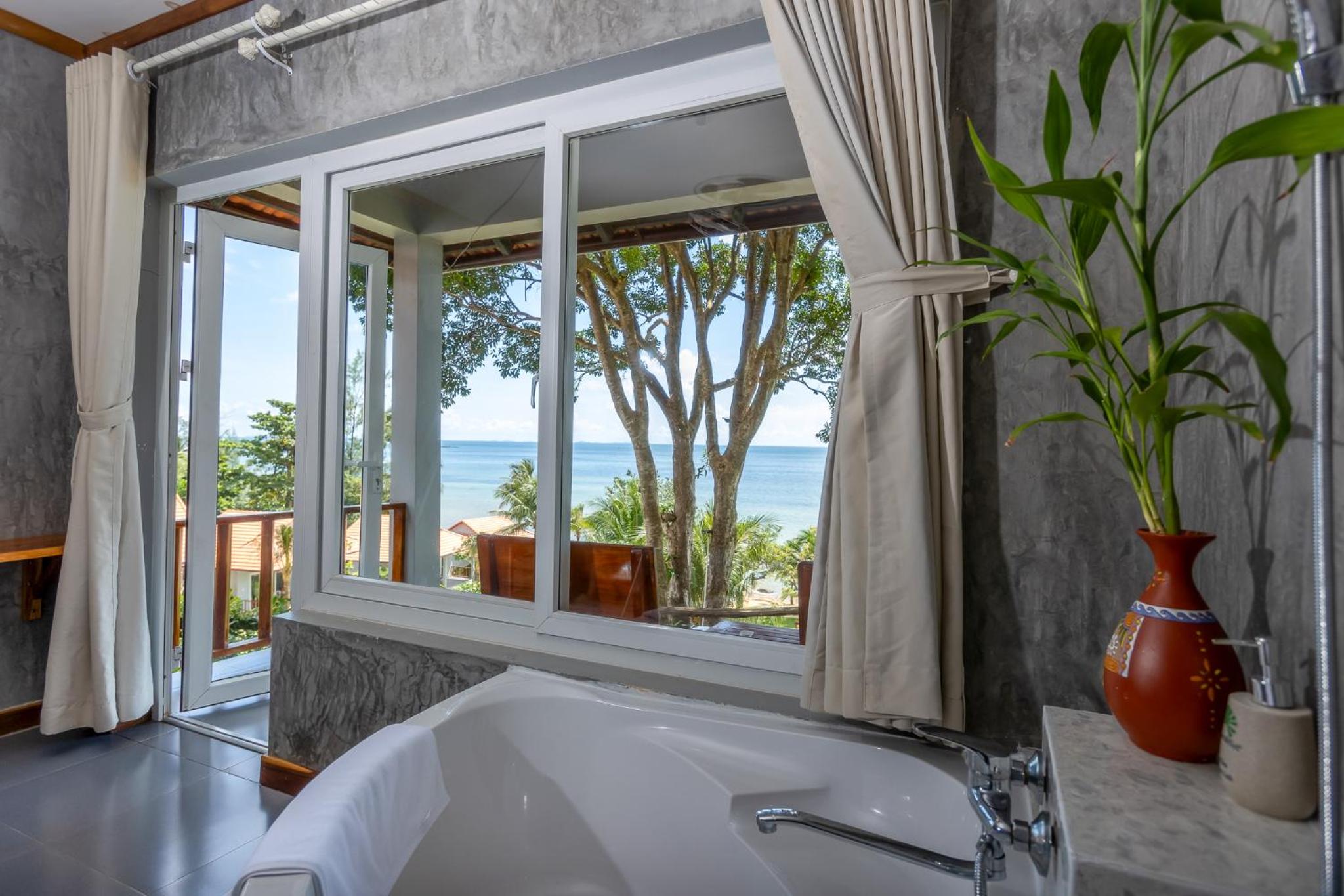 Cosian Bay Phu Quoc Resort