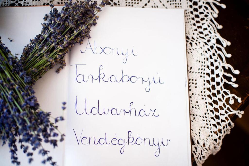 Abonyi Tarkaborjú Udvarház