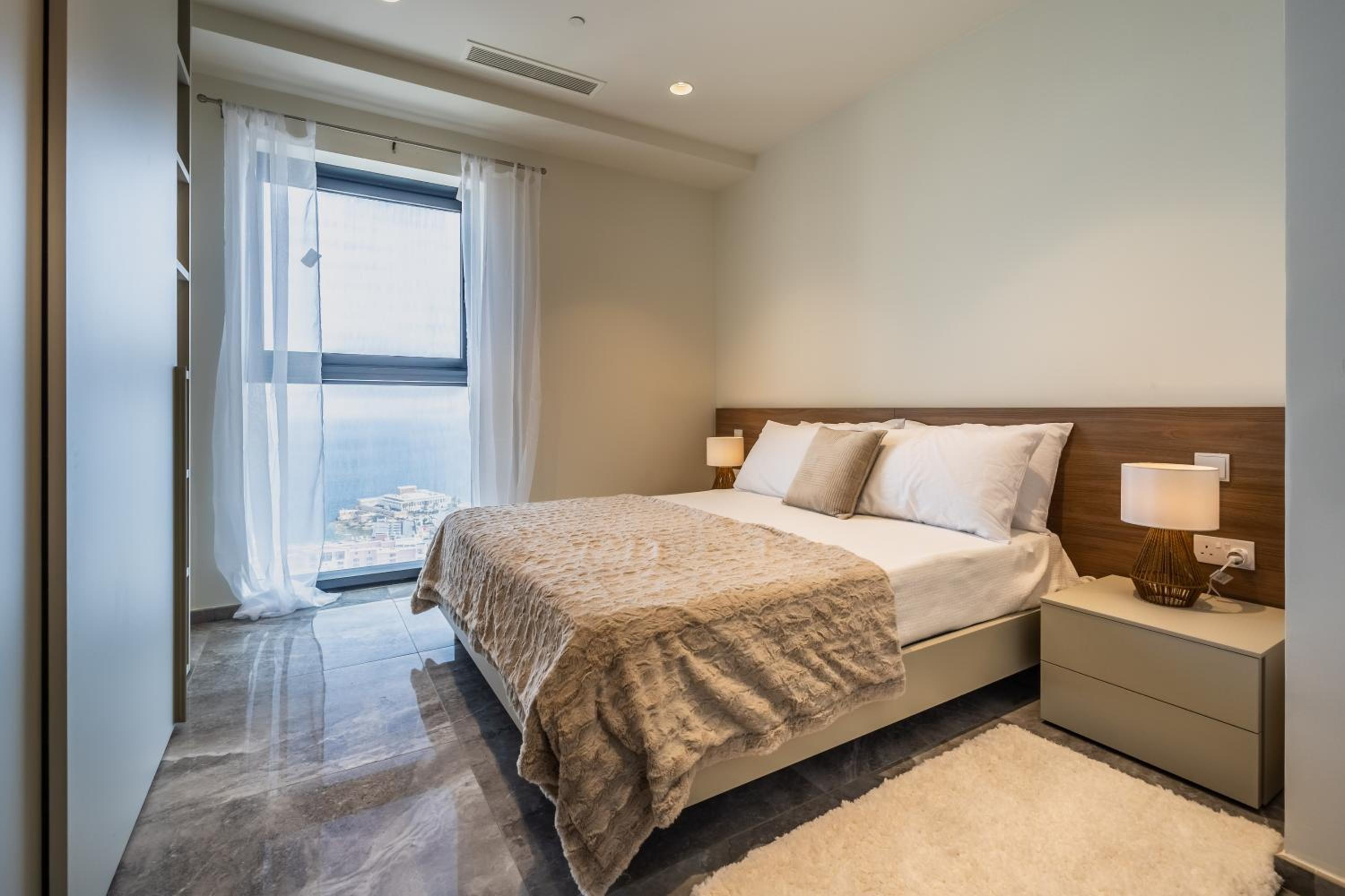Apartment on Cloud Nine in Malta's Tallest Tower photo 5