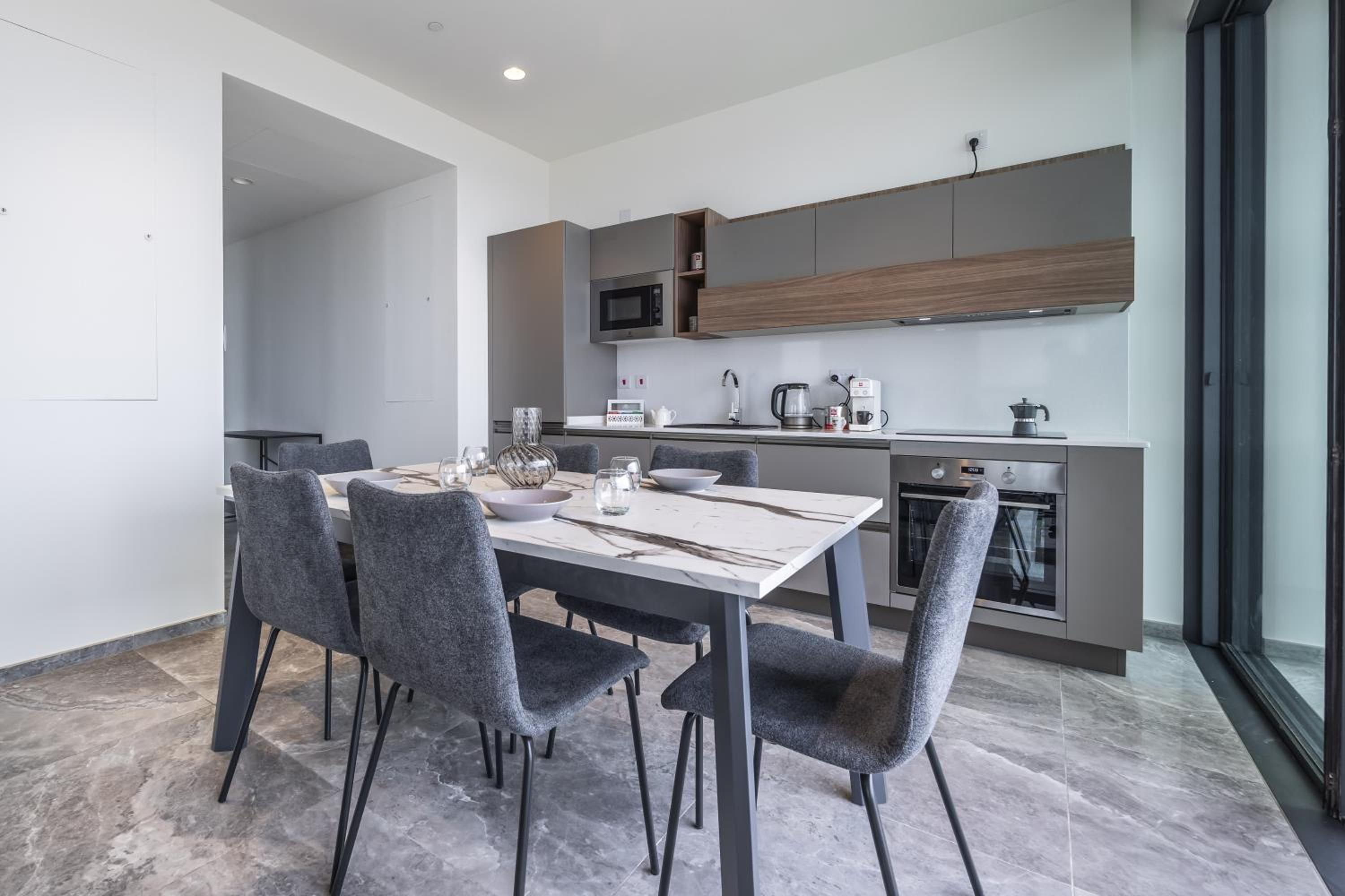 Apartment on Cloud Nine in Malta's Tallest Tower photo 3
