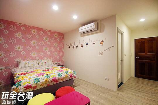 Aqua Night Market Homestay view 5