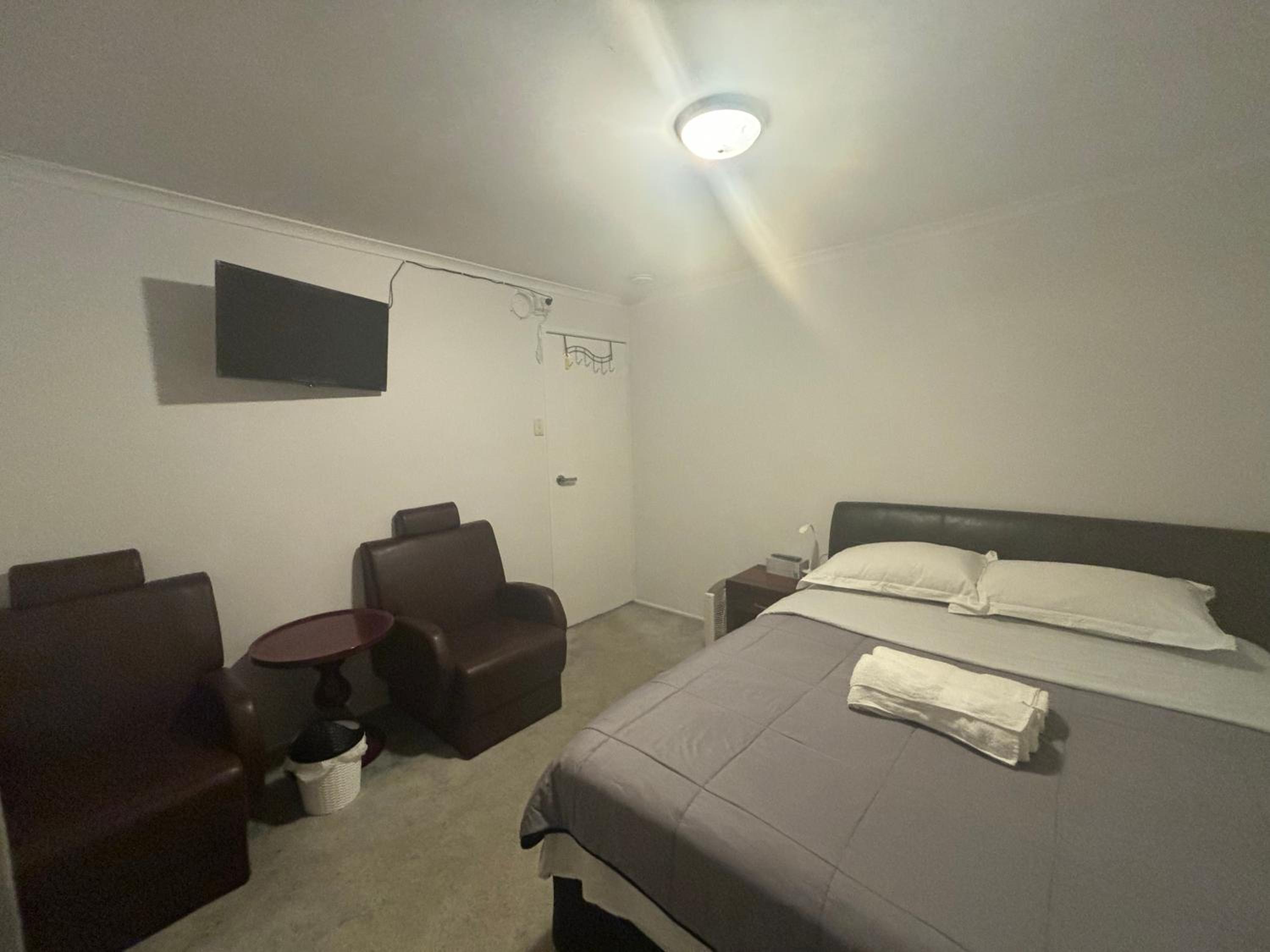 YnY Guest house