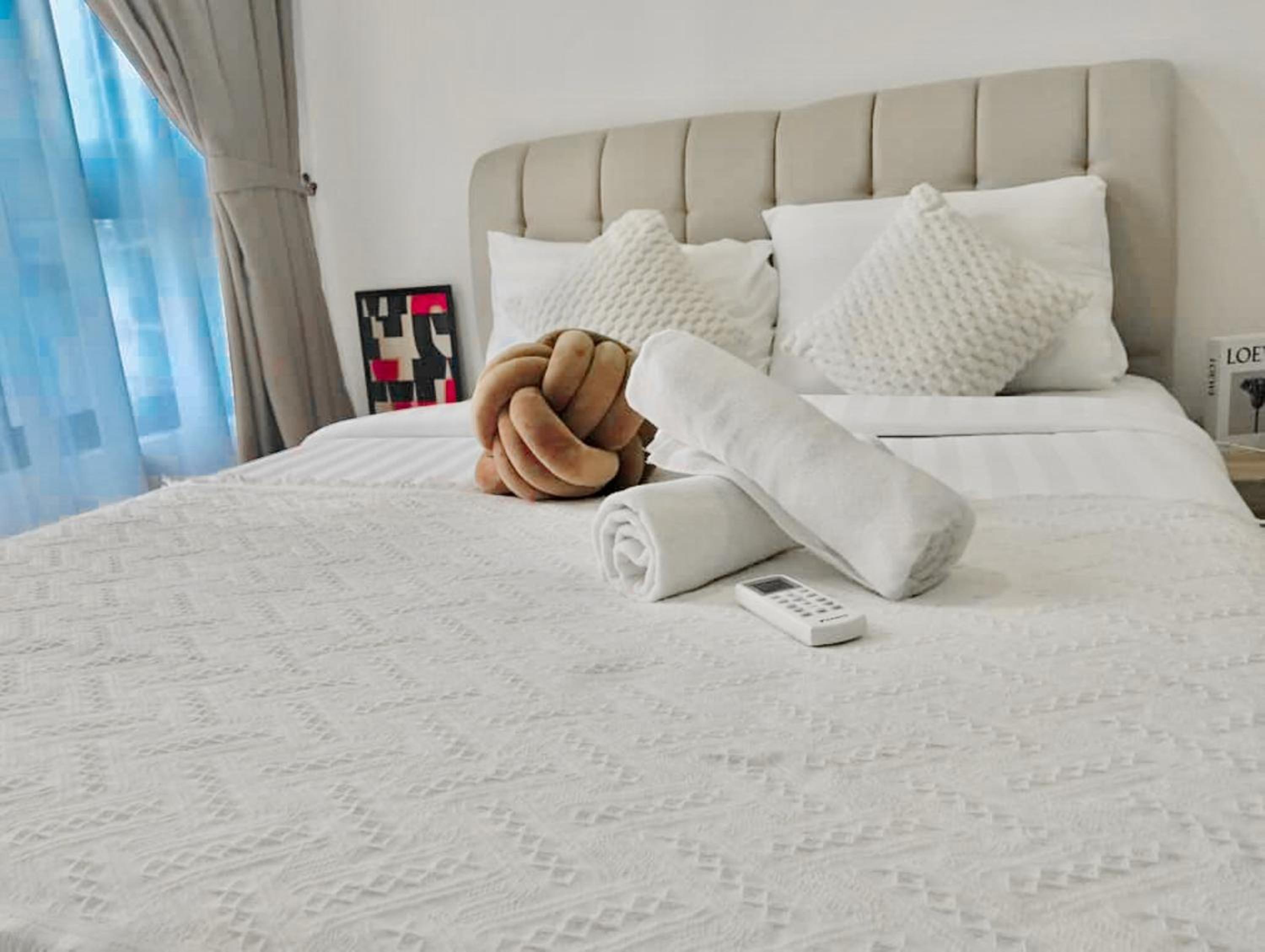 AGILE Infinity Suites TRX By AR