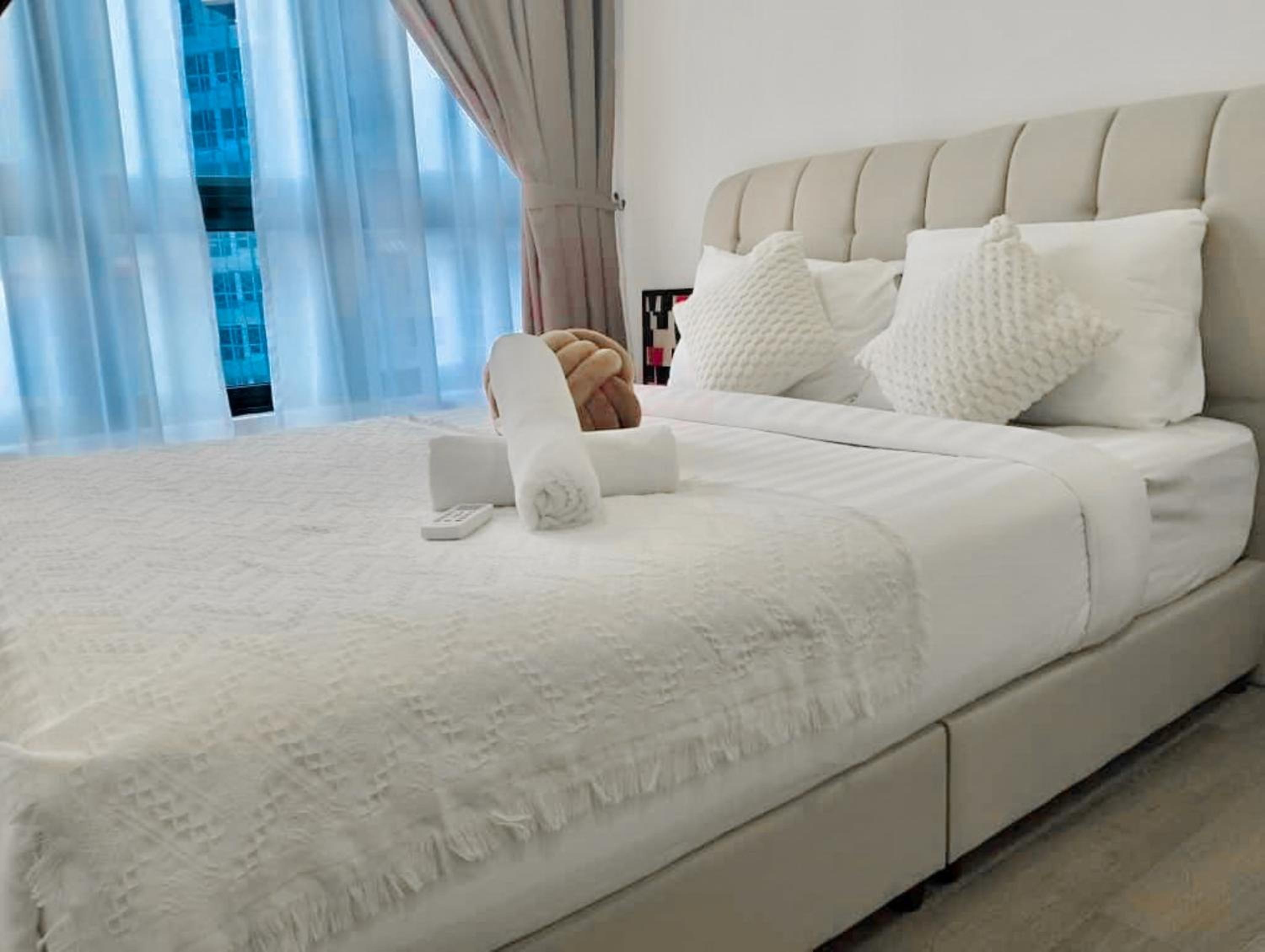 AGILE Infinity Suites TRX By AR
