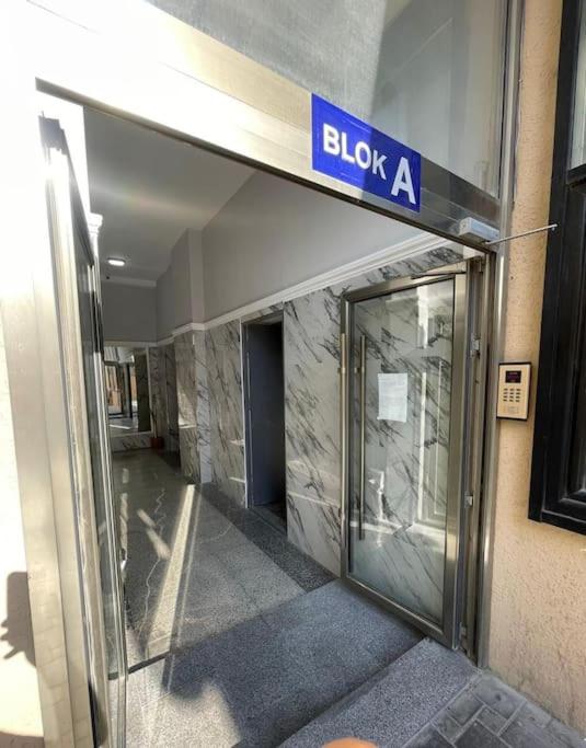 Luxury apartment in center near Nizami Street