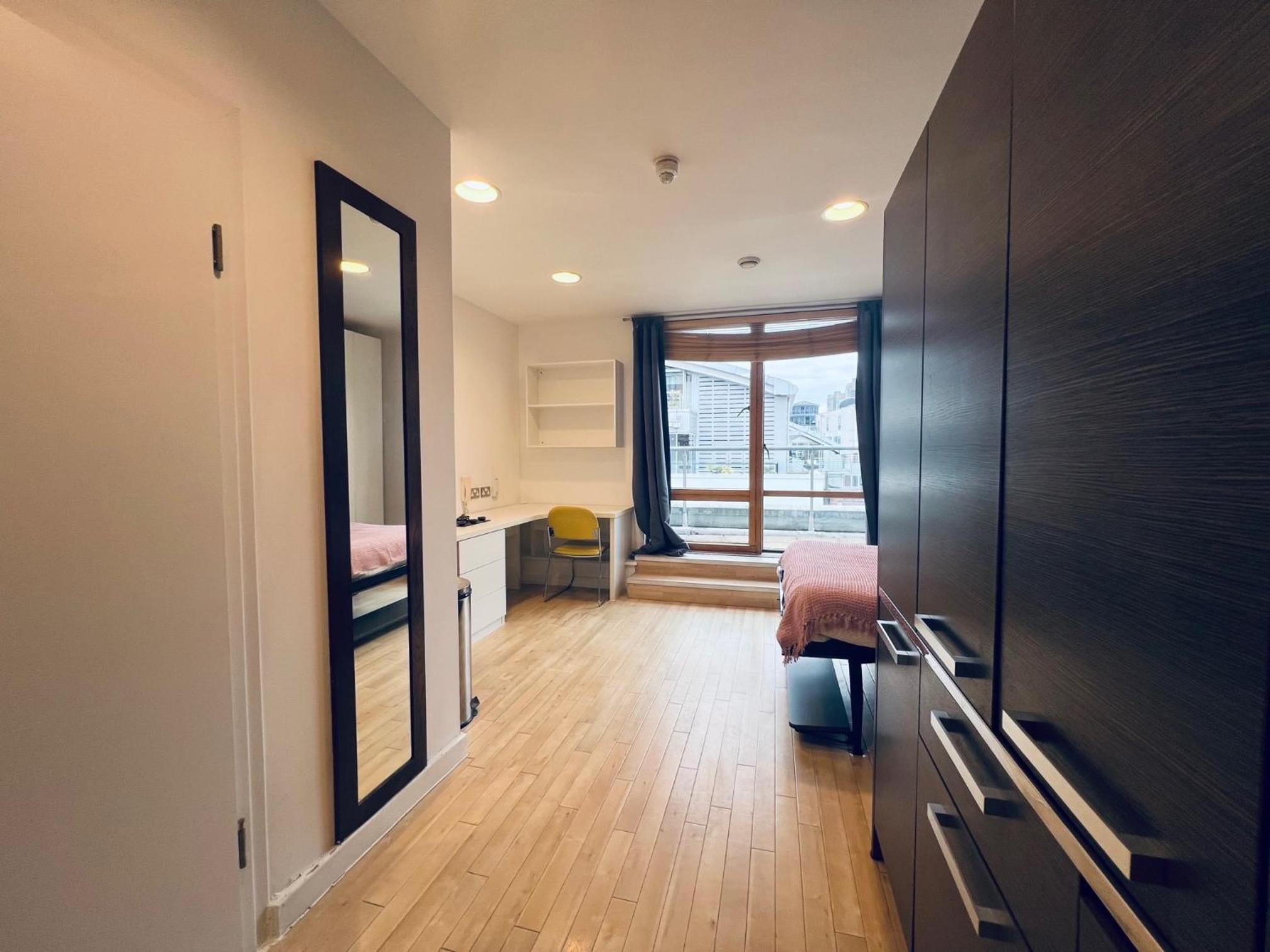 Stuhomes - Arundel House