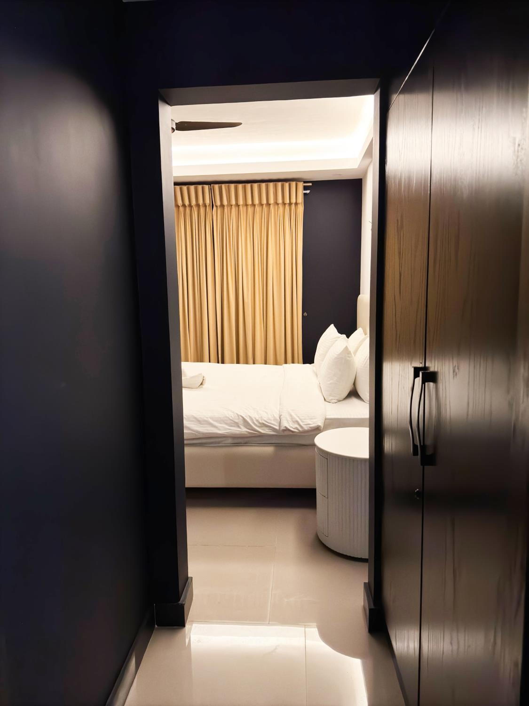 Regal Suite by StayMehman
