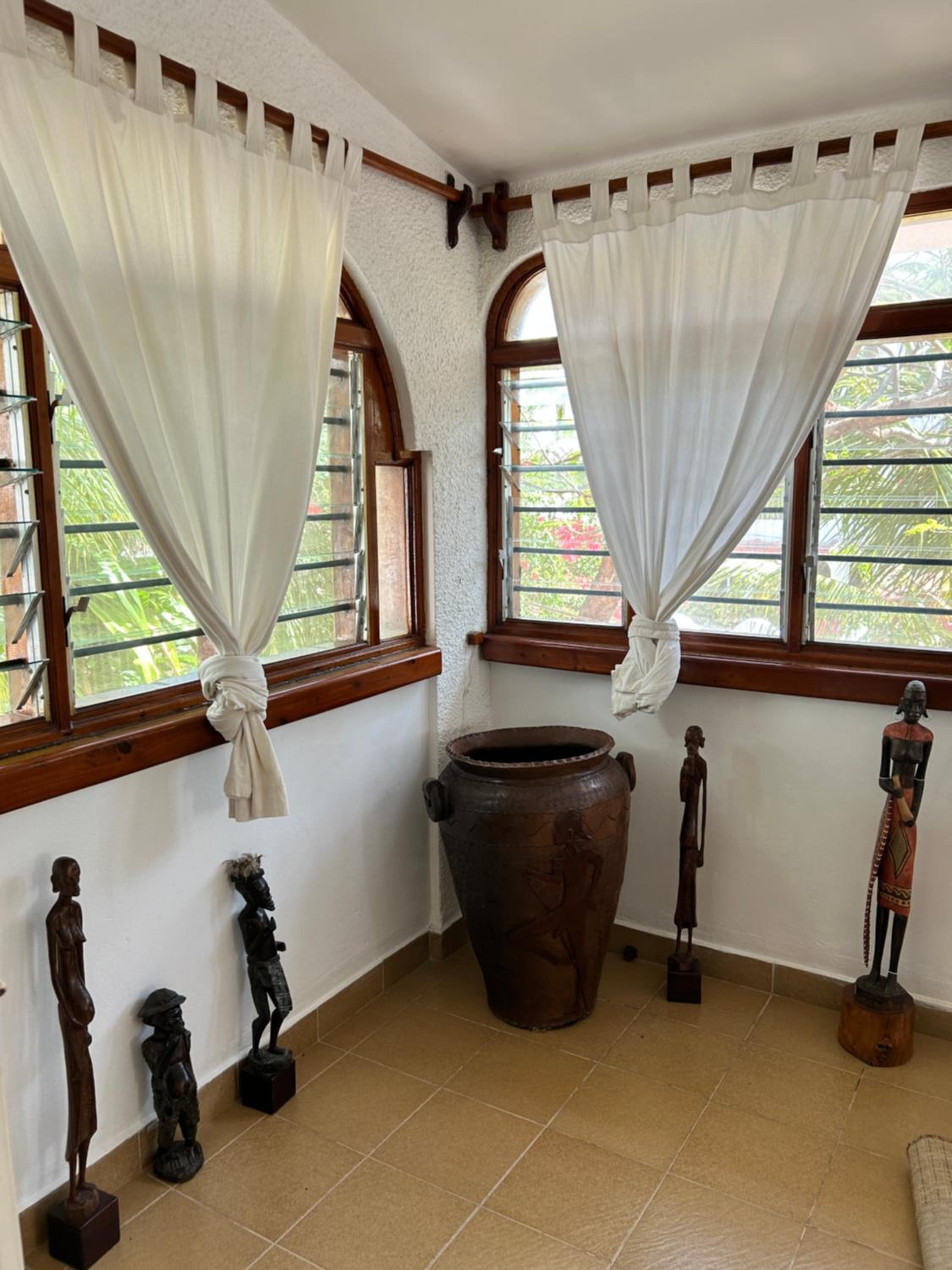 KAMAKUTI house