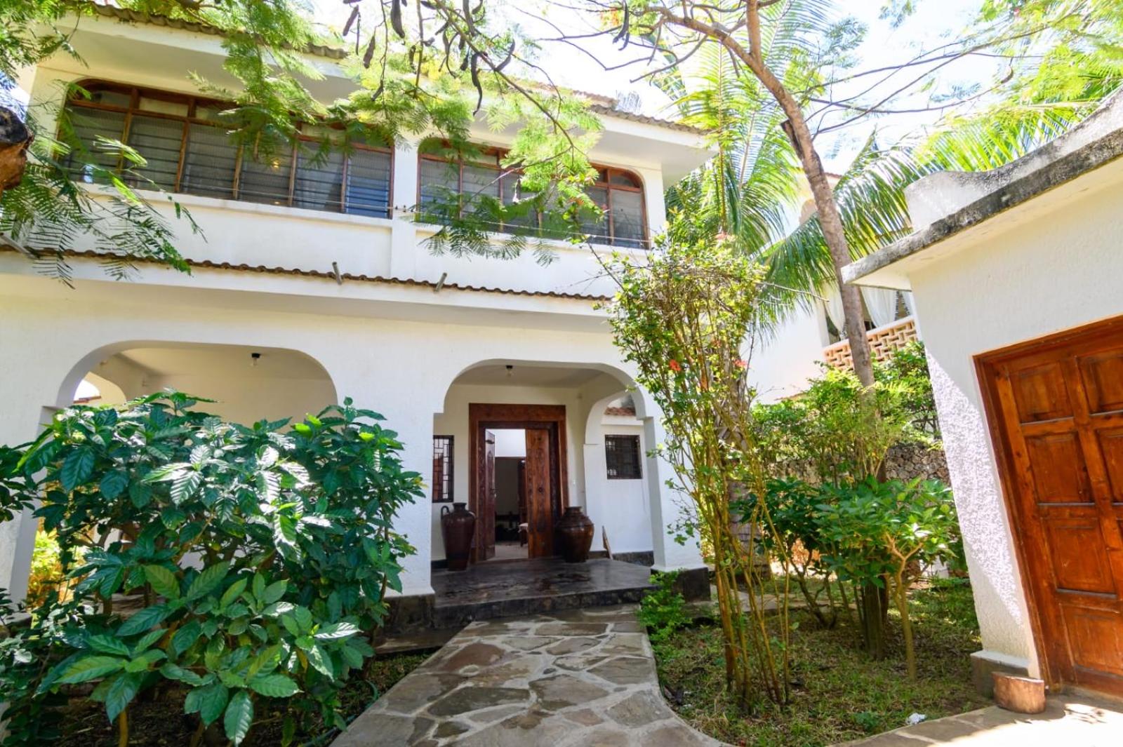 KAMAKUTI house