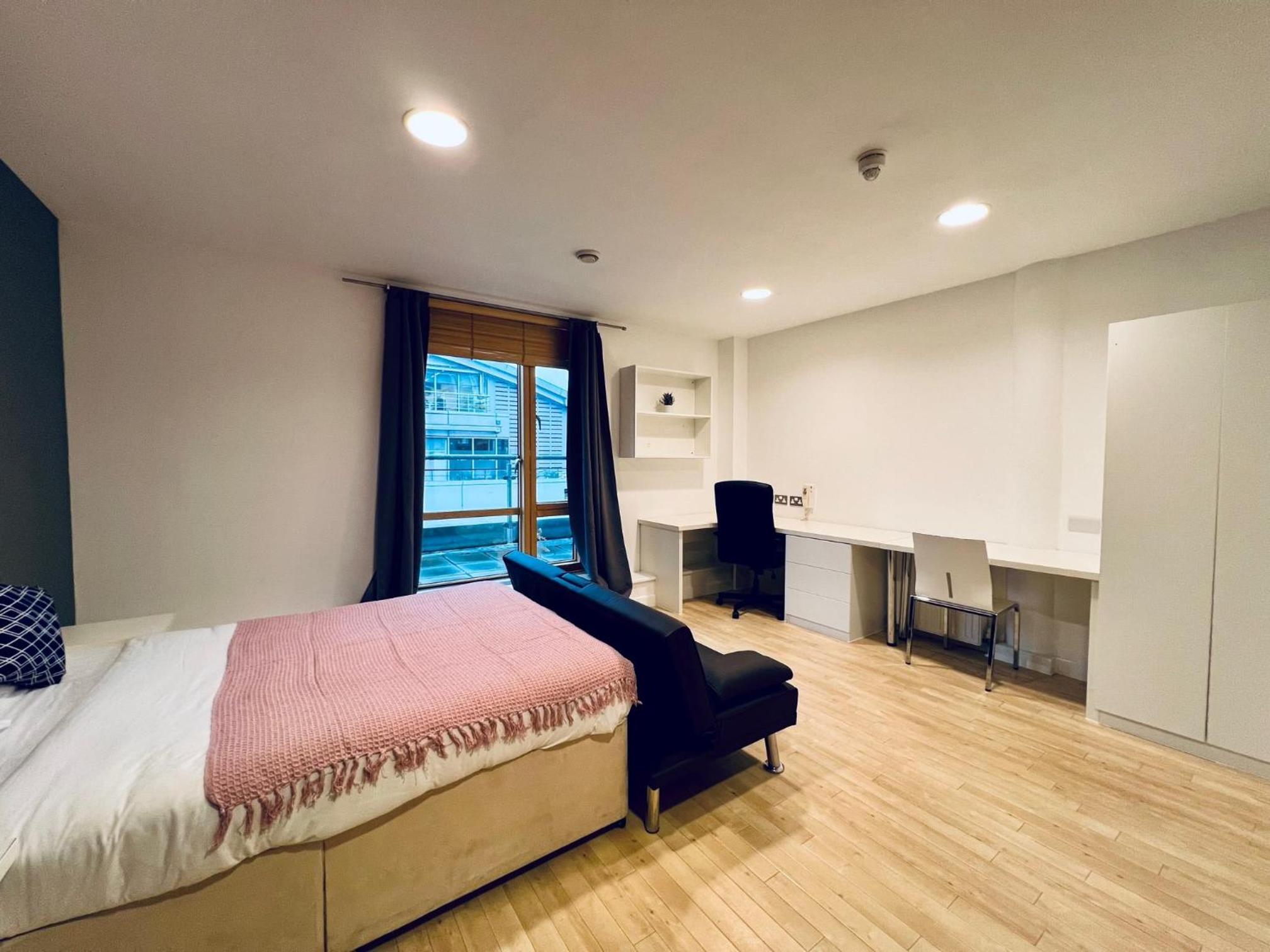 Stuhomes - Arundel House