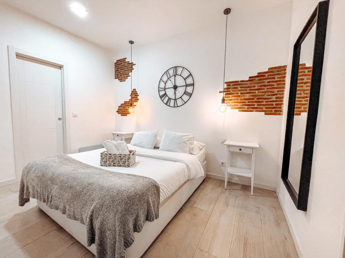 Fee4Me. Amazing apartment in the heart of Lavapies view 5