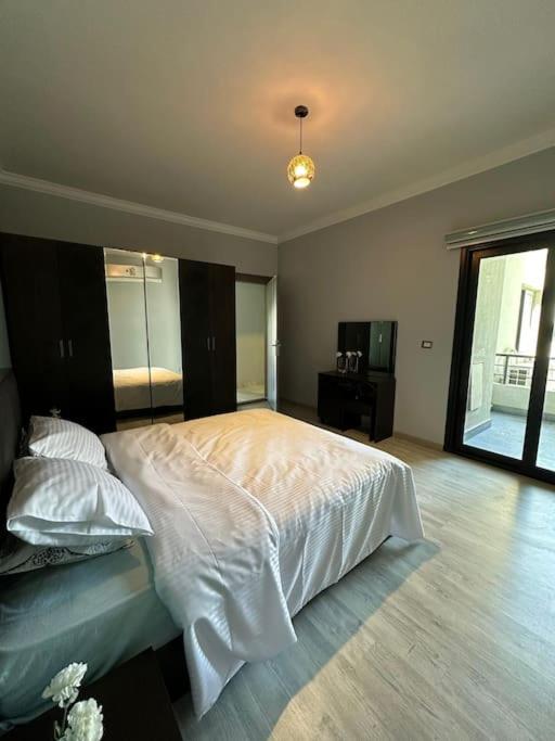 New Cairo Homehaven Waterway 3BR apartment