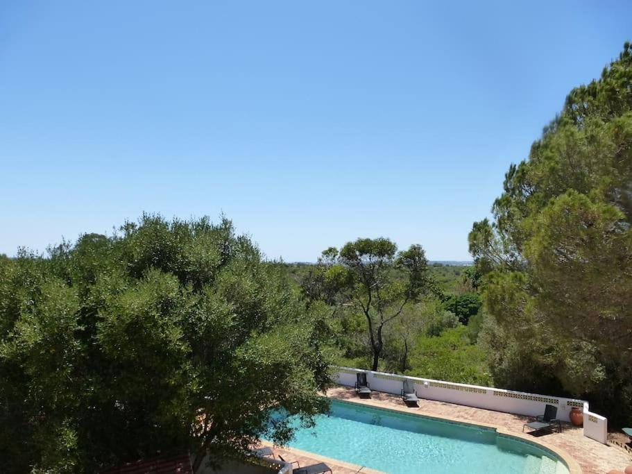 Casa Lorenzo sleeps 10, with private Tennis Court & Swimming Pool and 5 beds view 4