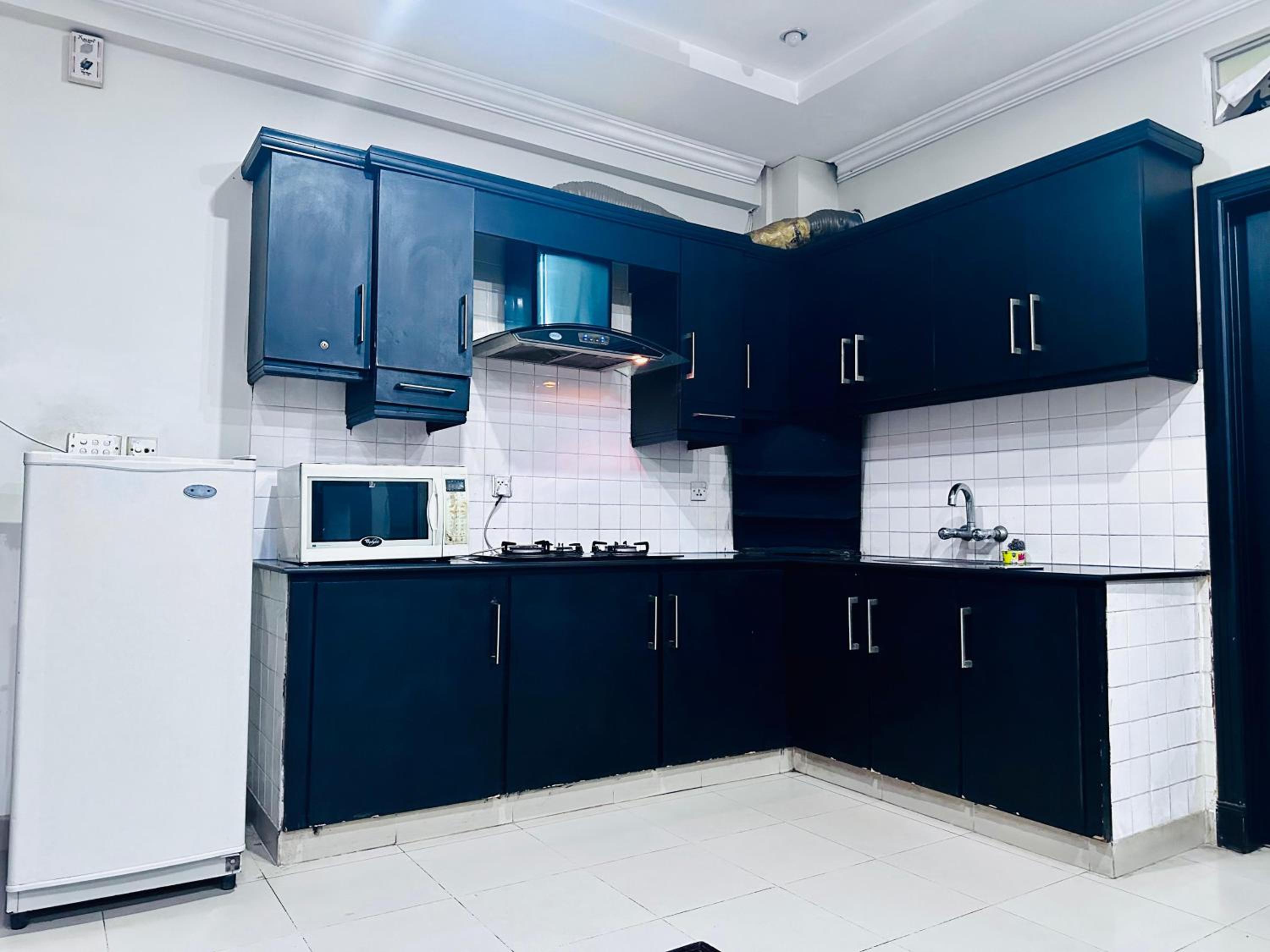 Appartment in bahria town view 4