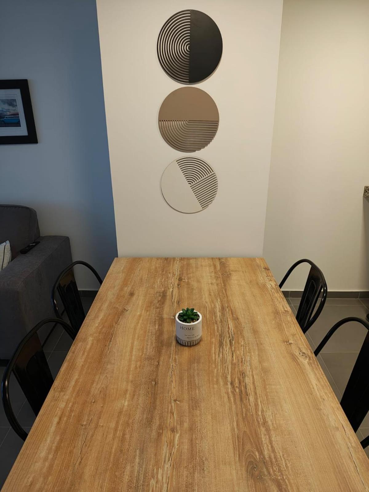 Southern Suites B9