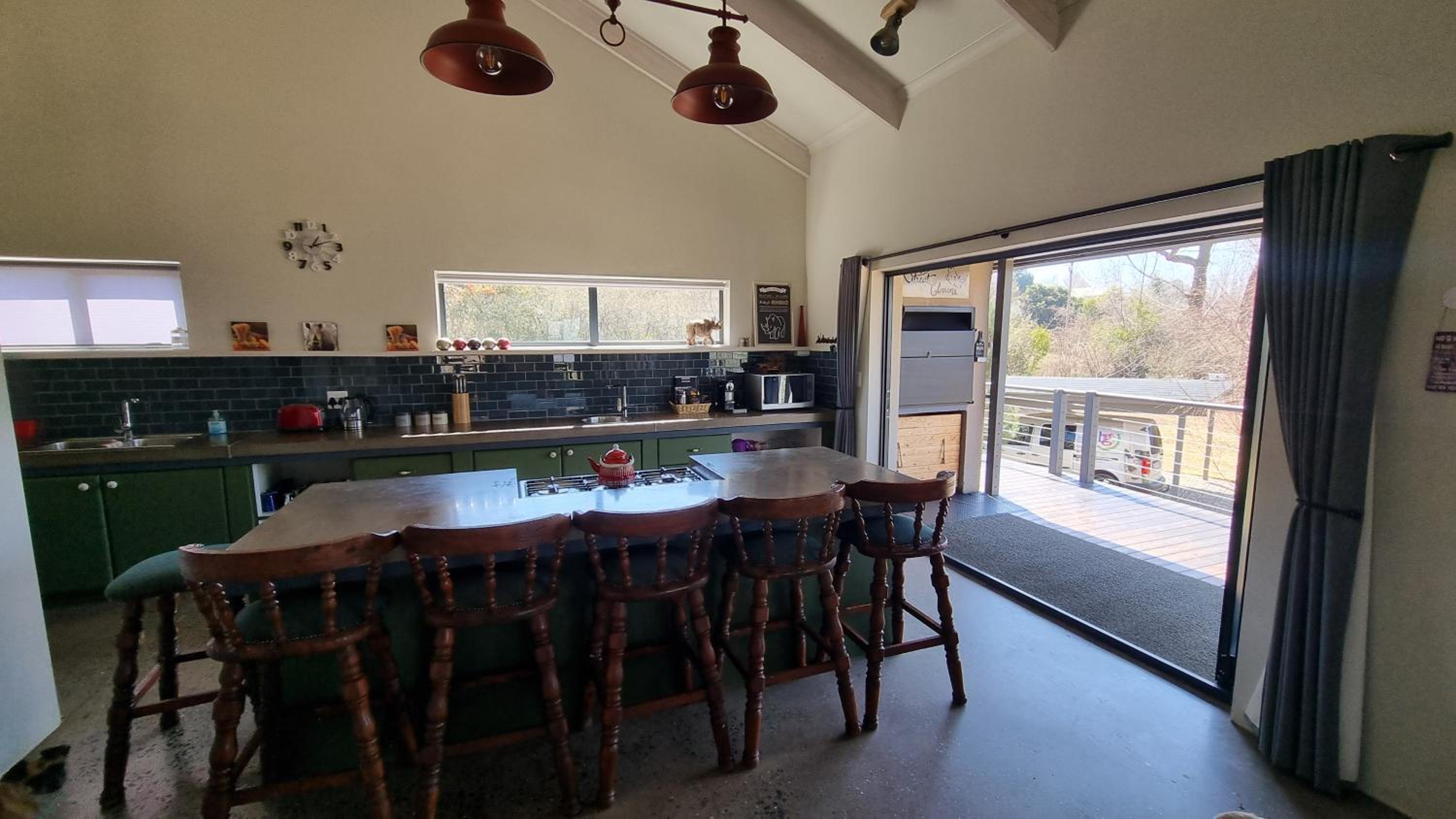 Rhino Retreat Clarens view 4