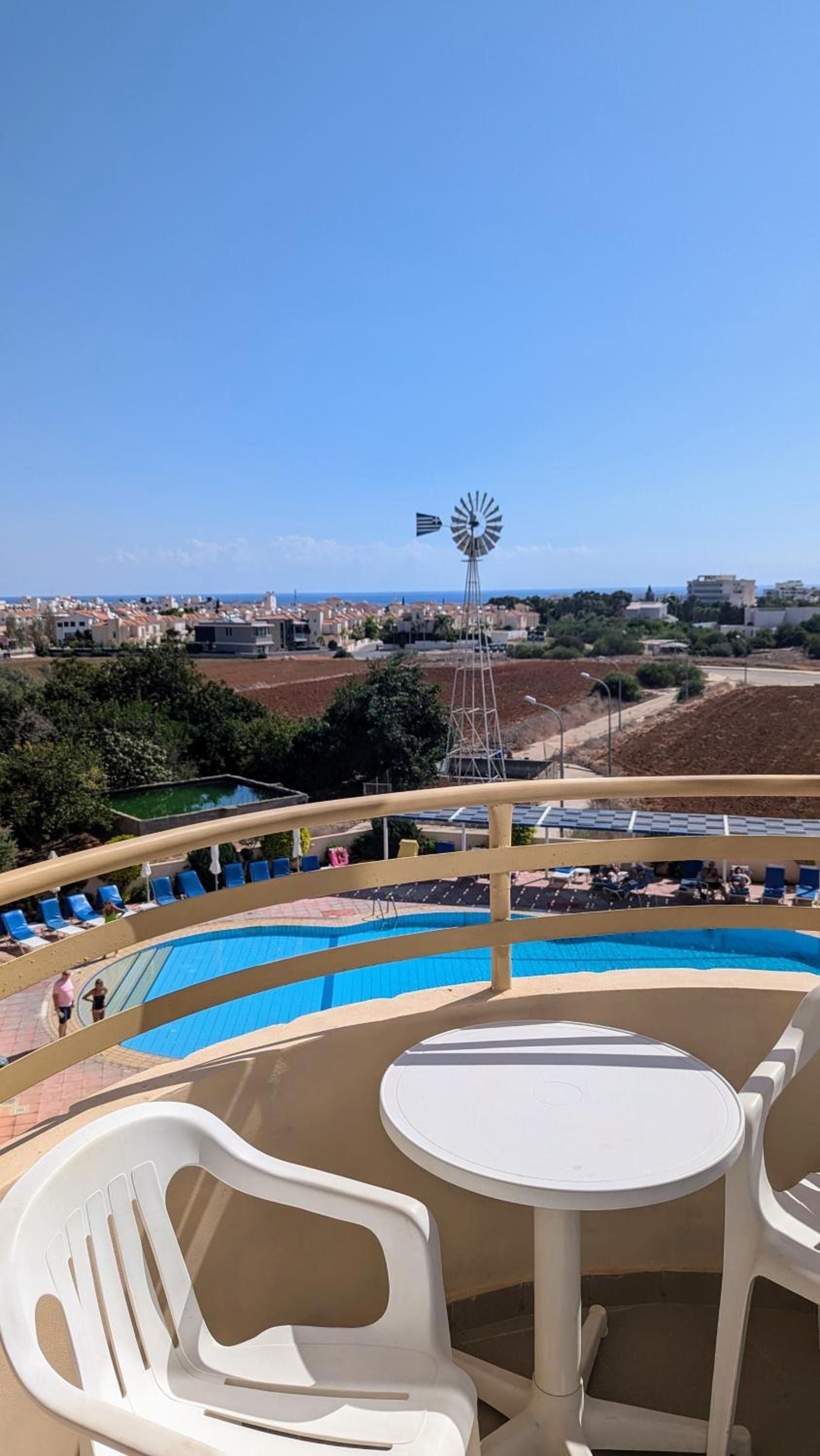 Kama Lifestyle Modern apt with sea view