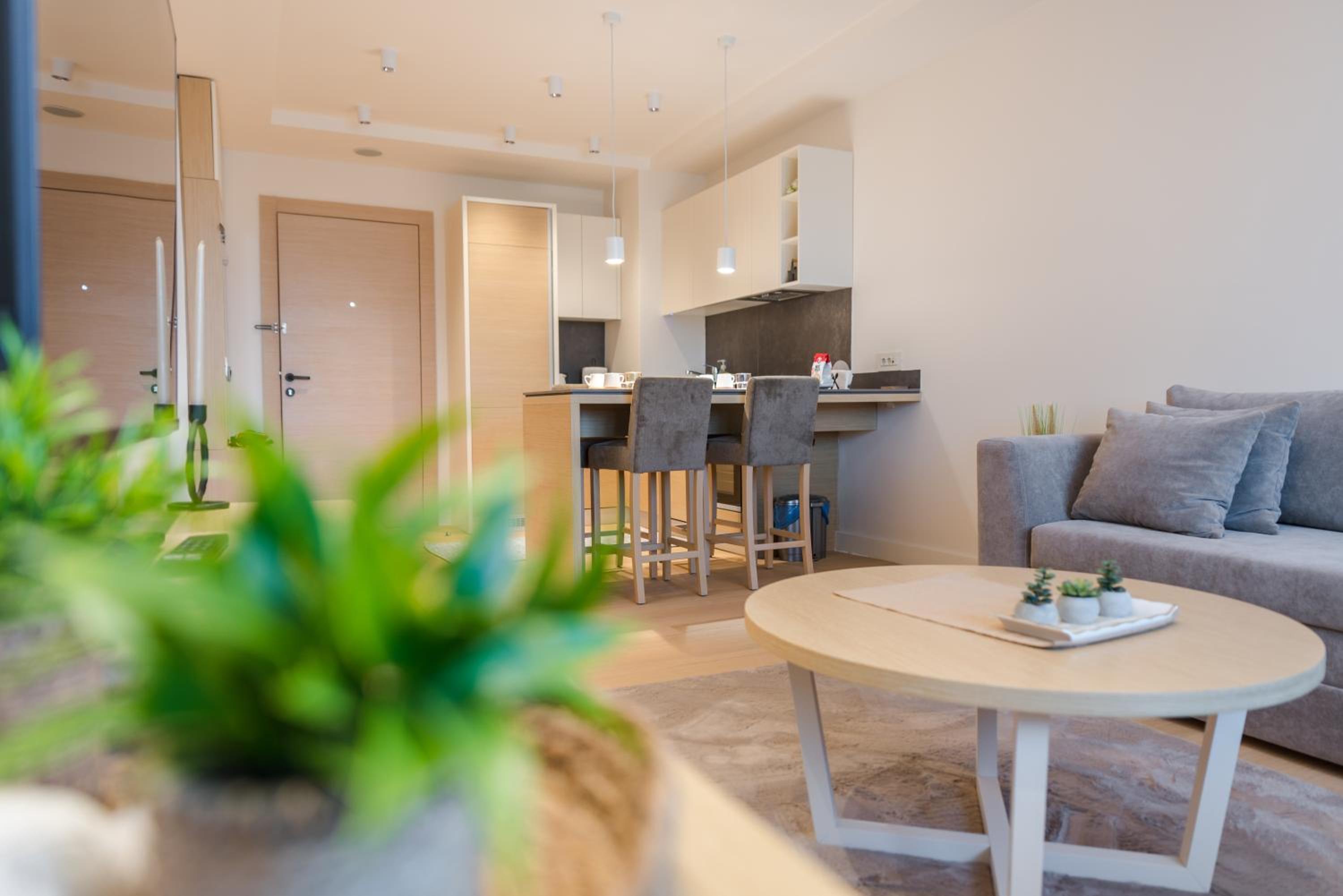 CENTRAL Stars Apartments & Free parking