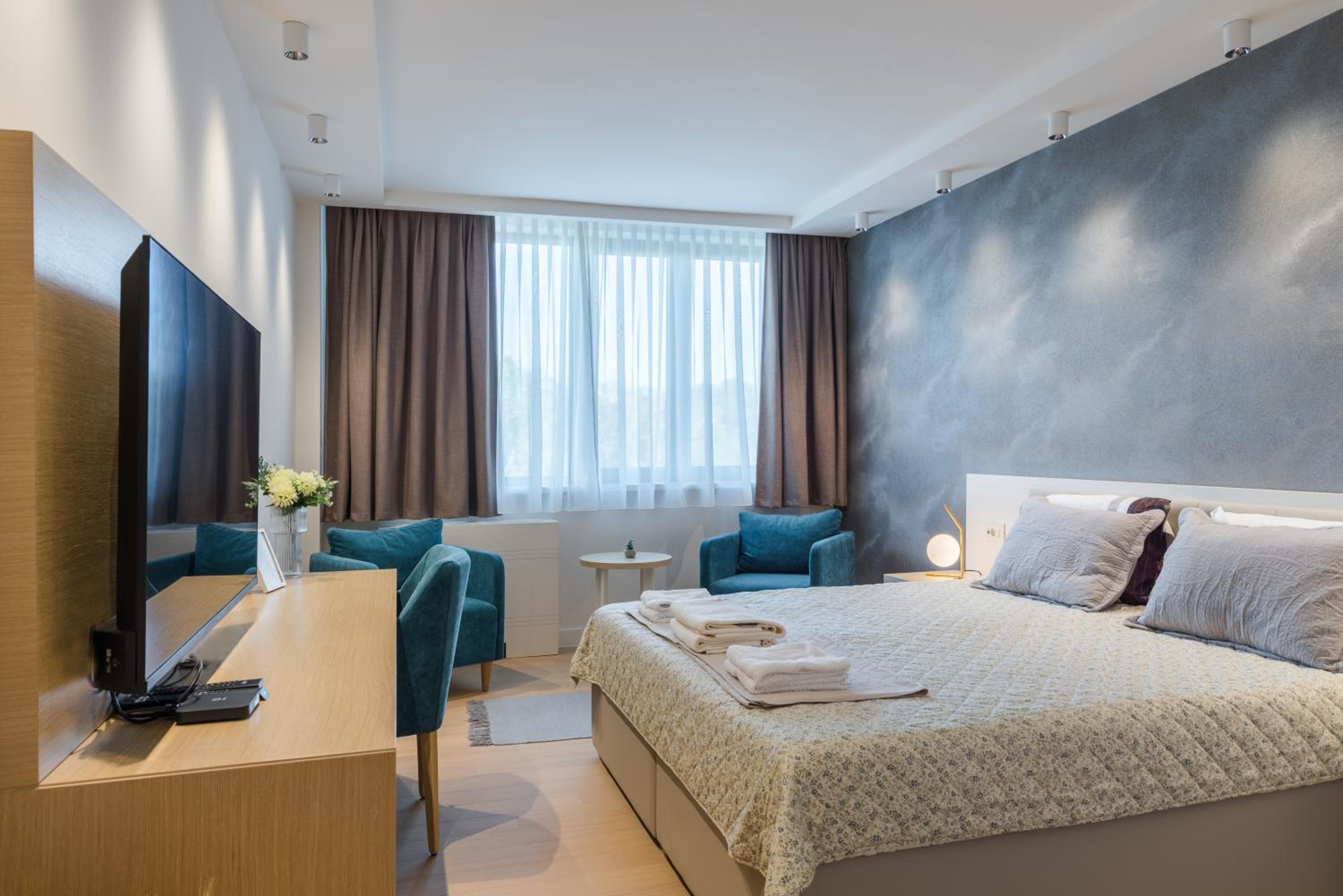 CENTRAL Stars Apartments & Free parking