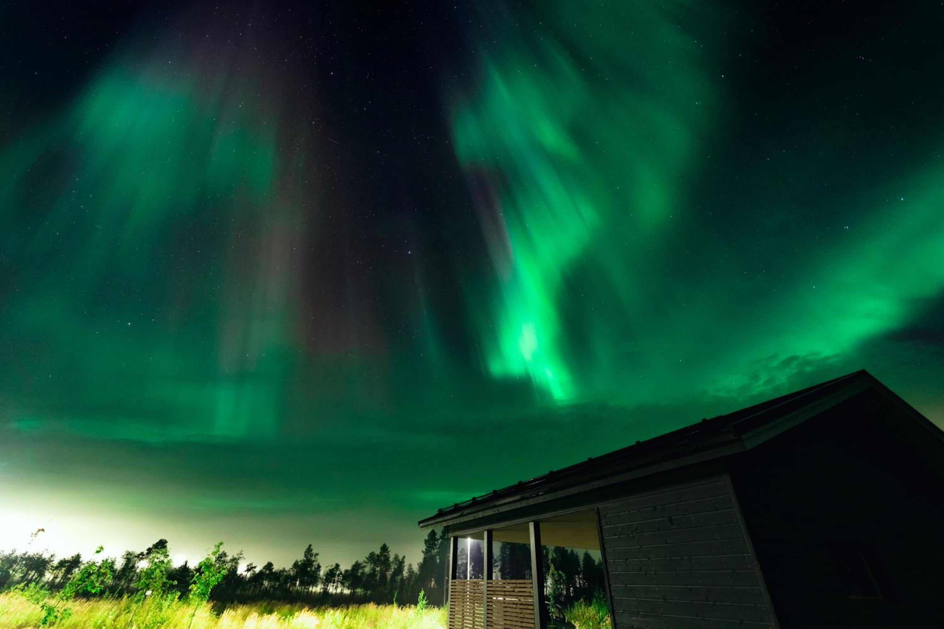Villa Polar Lights with Jacuzzi by BookLapland