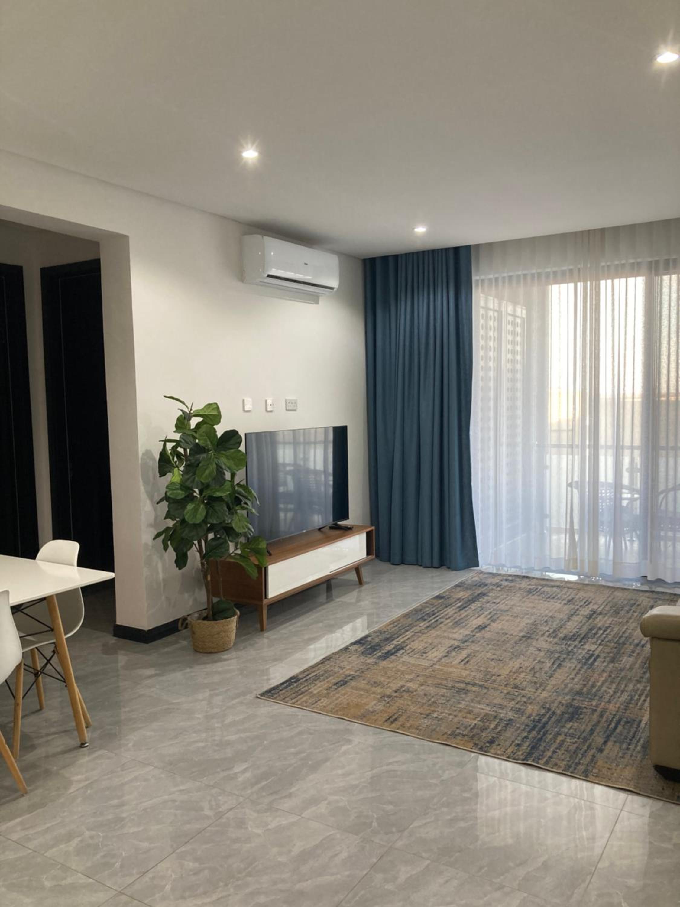 Urban Awe Apartment- Setlhoa